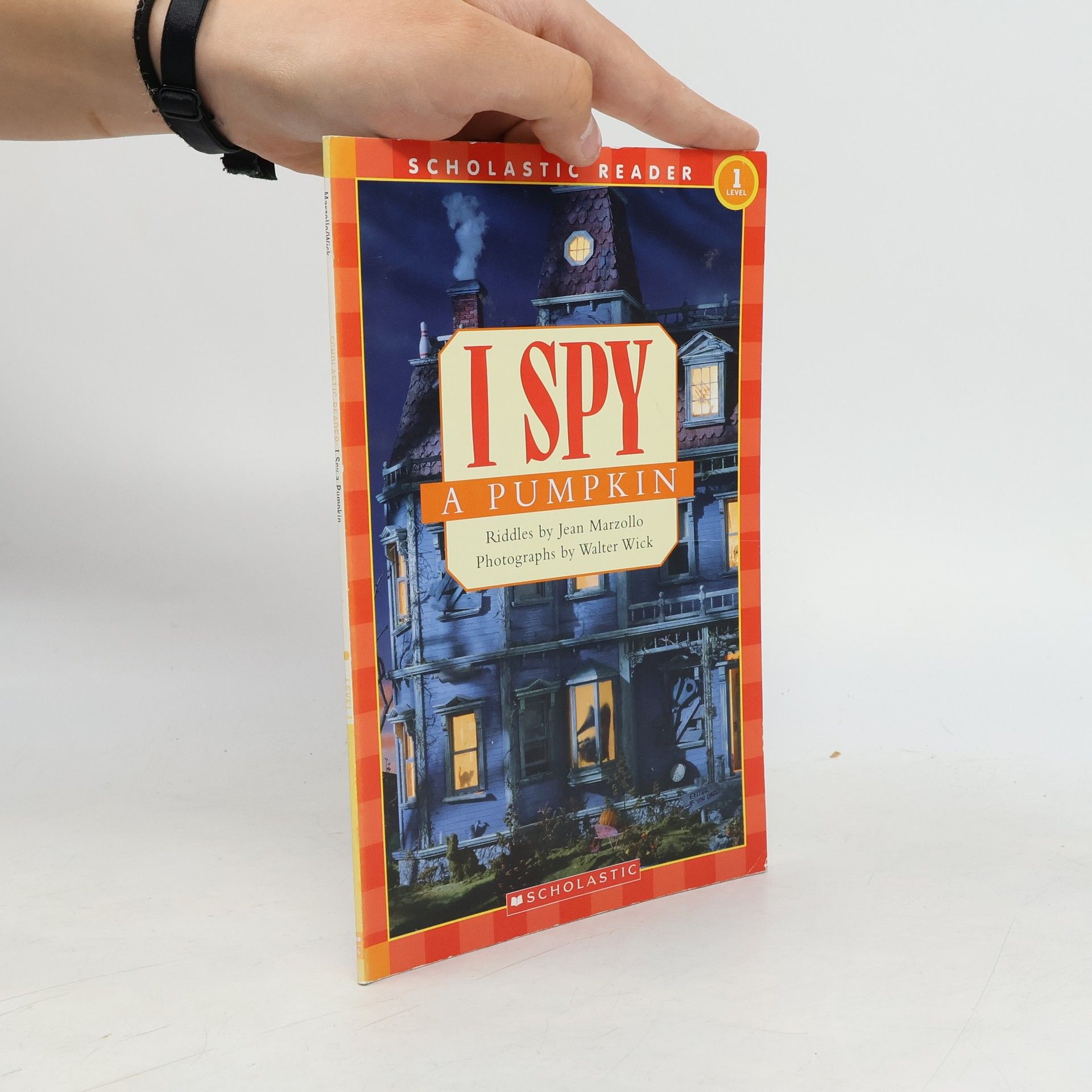 Jean Marzollo I Spy a Pumpkin (Scholastic Reader, Level 1)