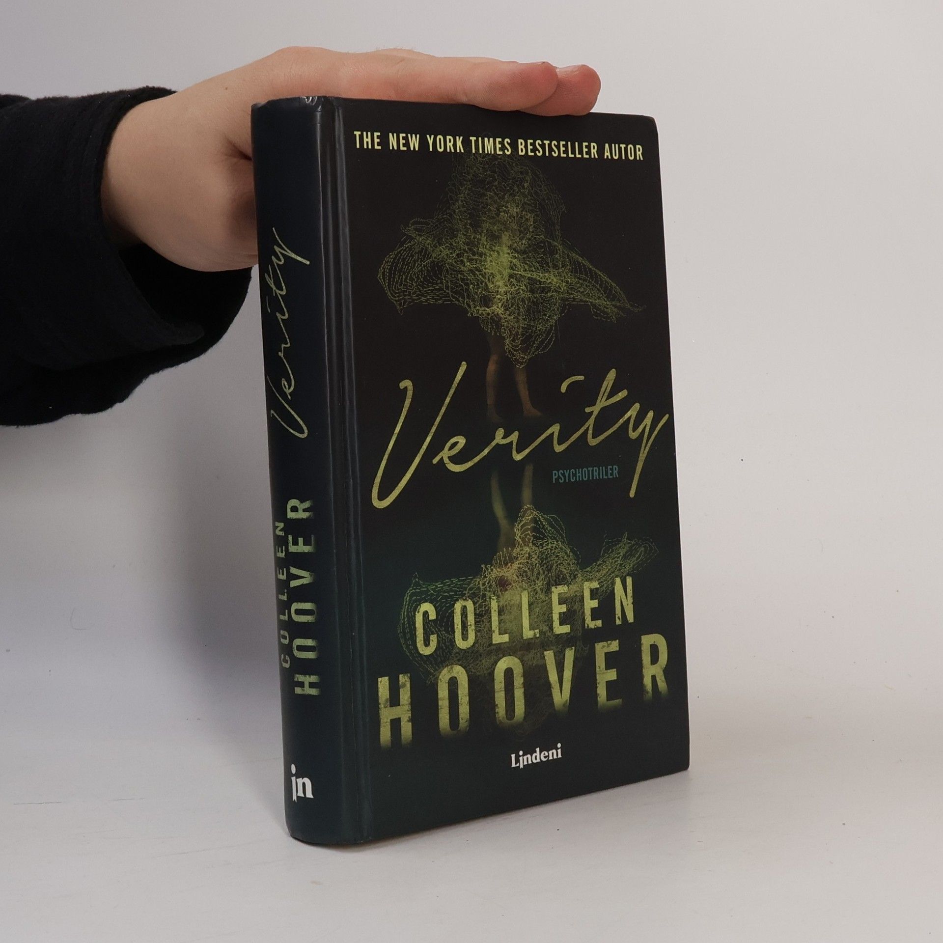Colleen Hoover Verity