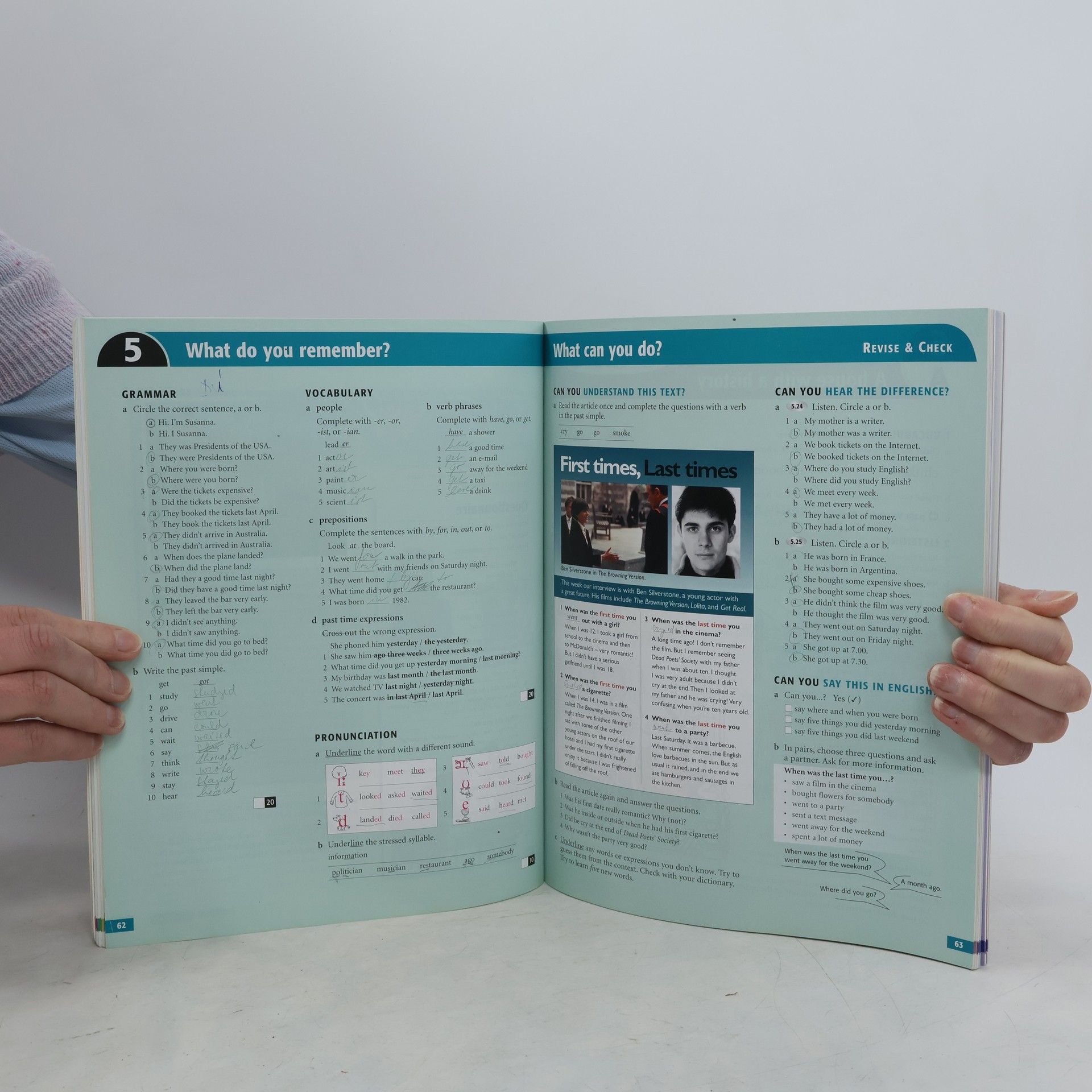 Clive Oxeden New English file. Elementary : student's book