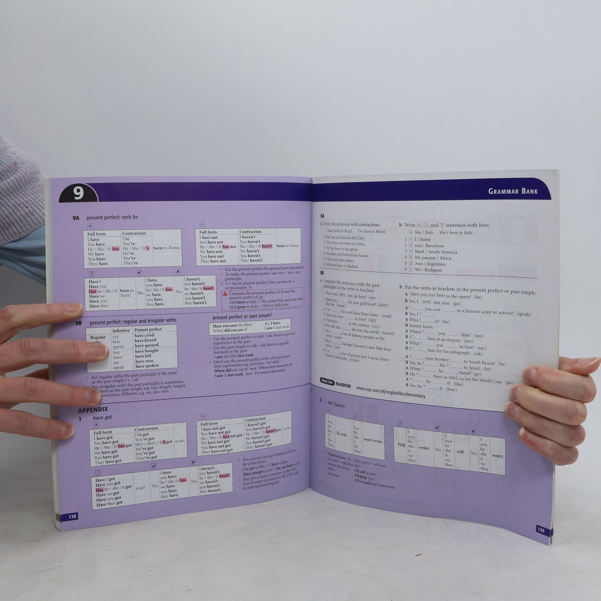 Clive Oxeden New English file. Elementary : student's book