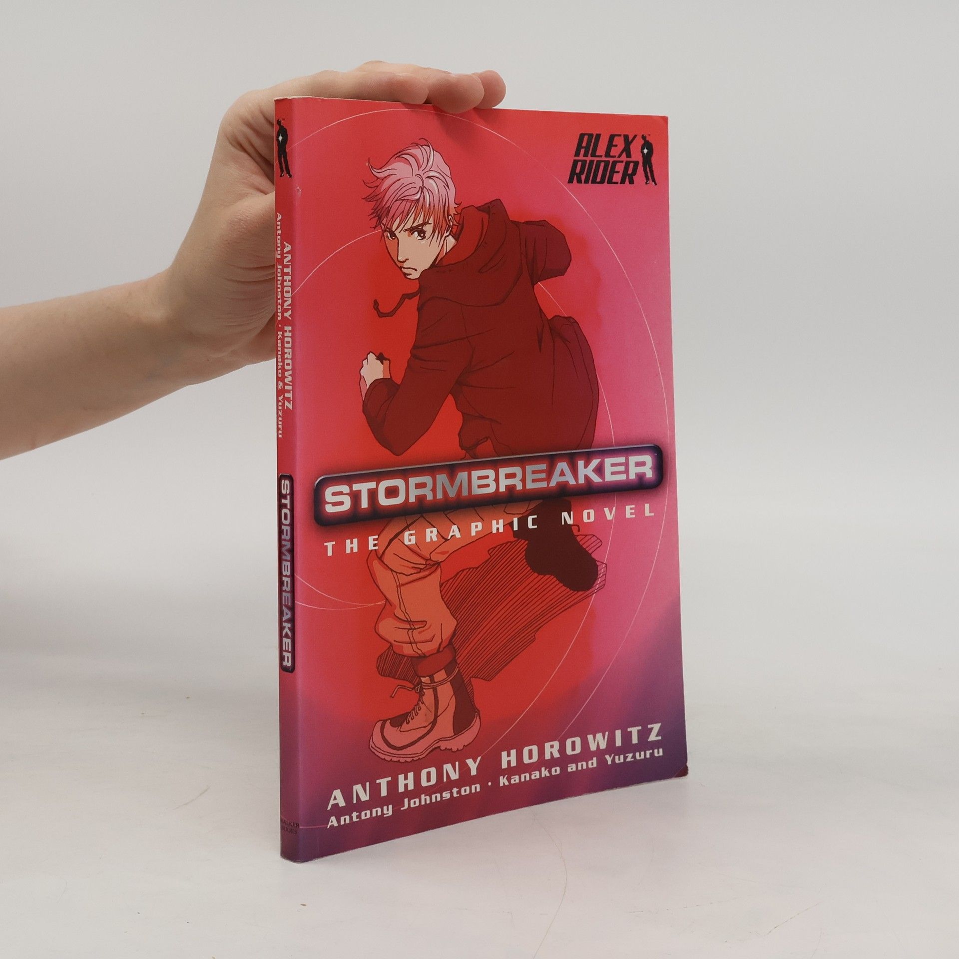 Yuzuru Takasaki Stormbreaker : the graphic novel