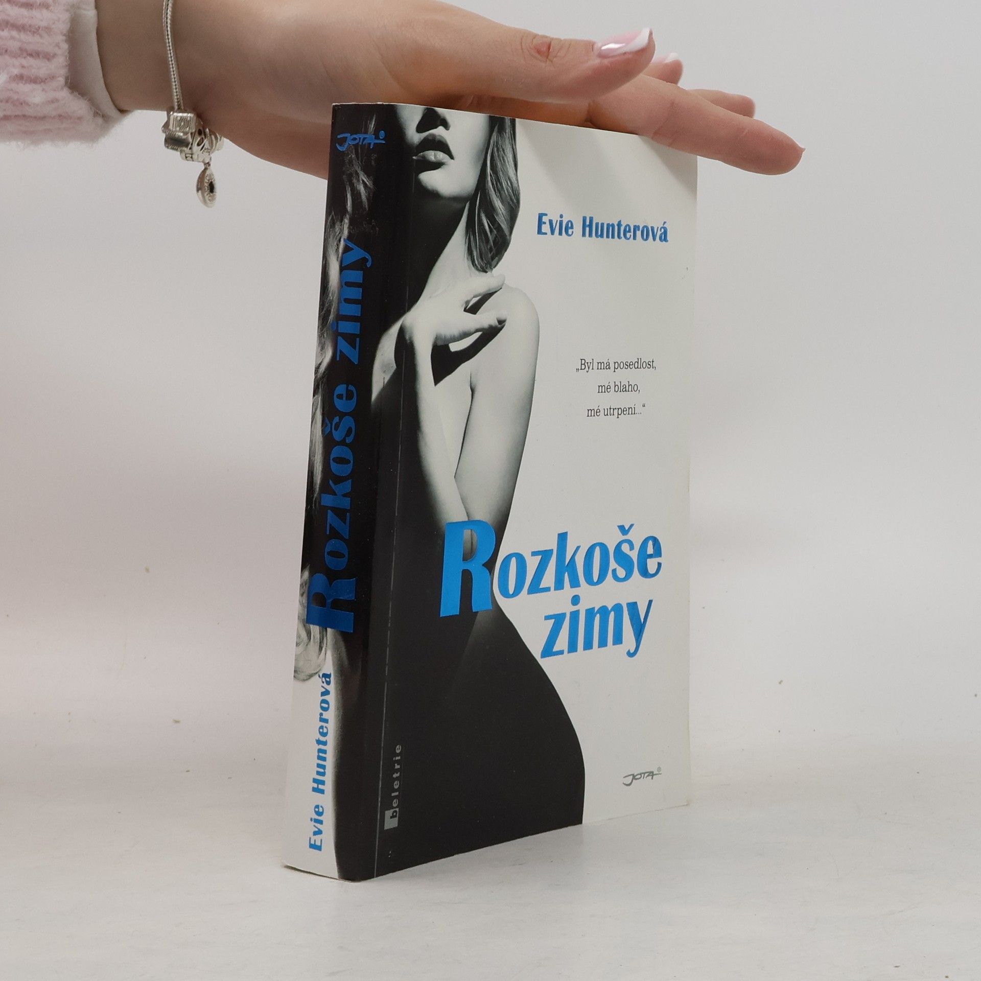 Evie Hunter Rozkoše zimy