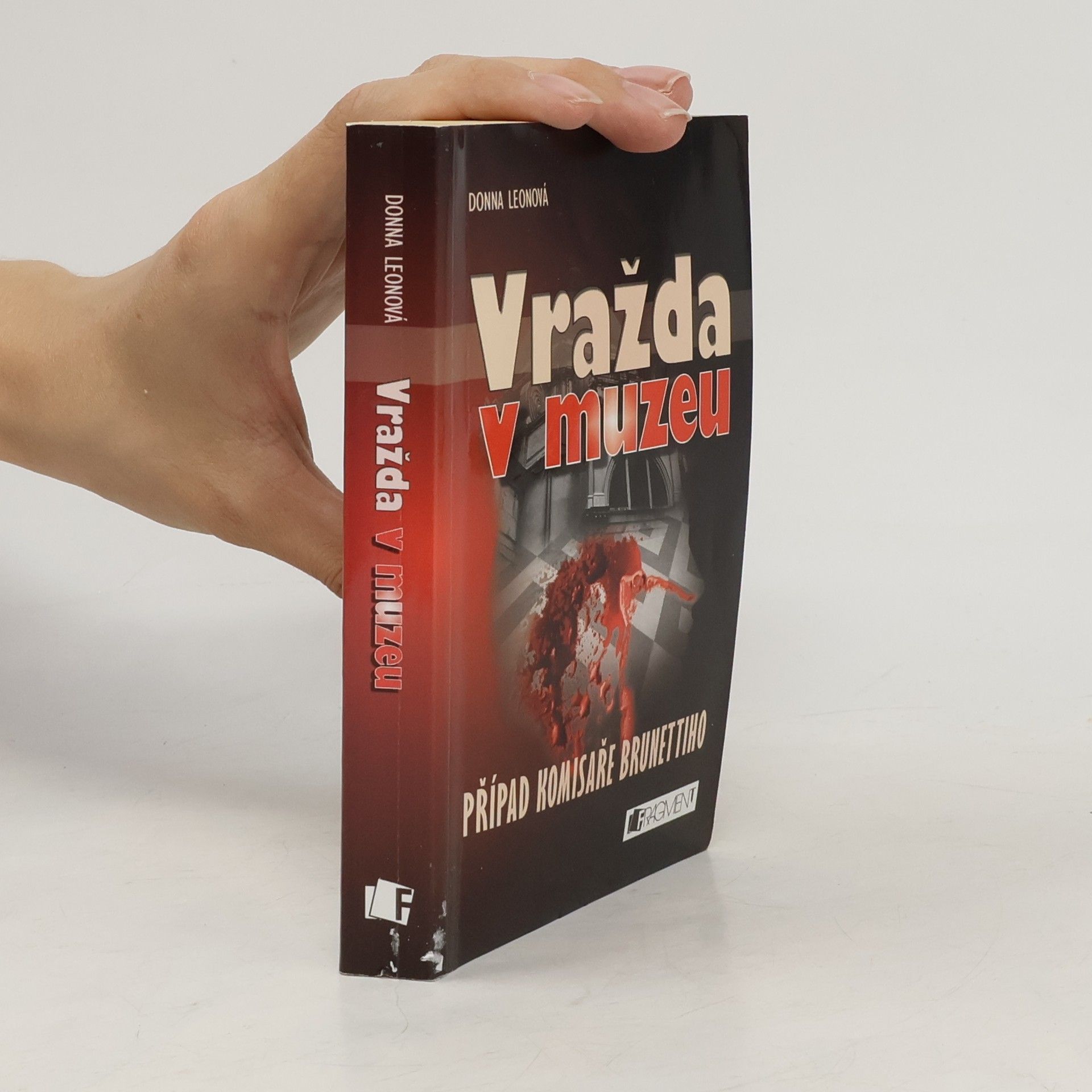 Donna Leon Vražda v muzeu