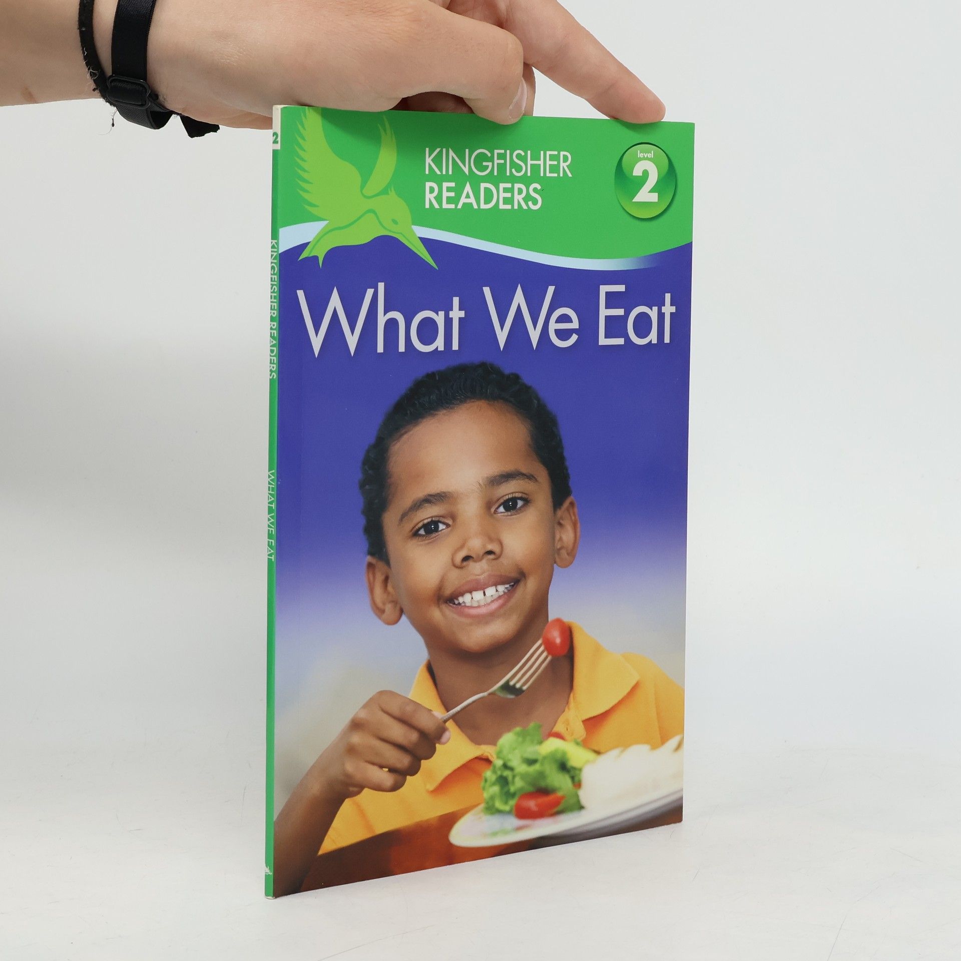 Brenda Stones Kingfisher Readers - 2: What We Eat