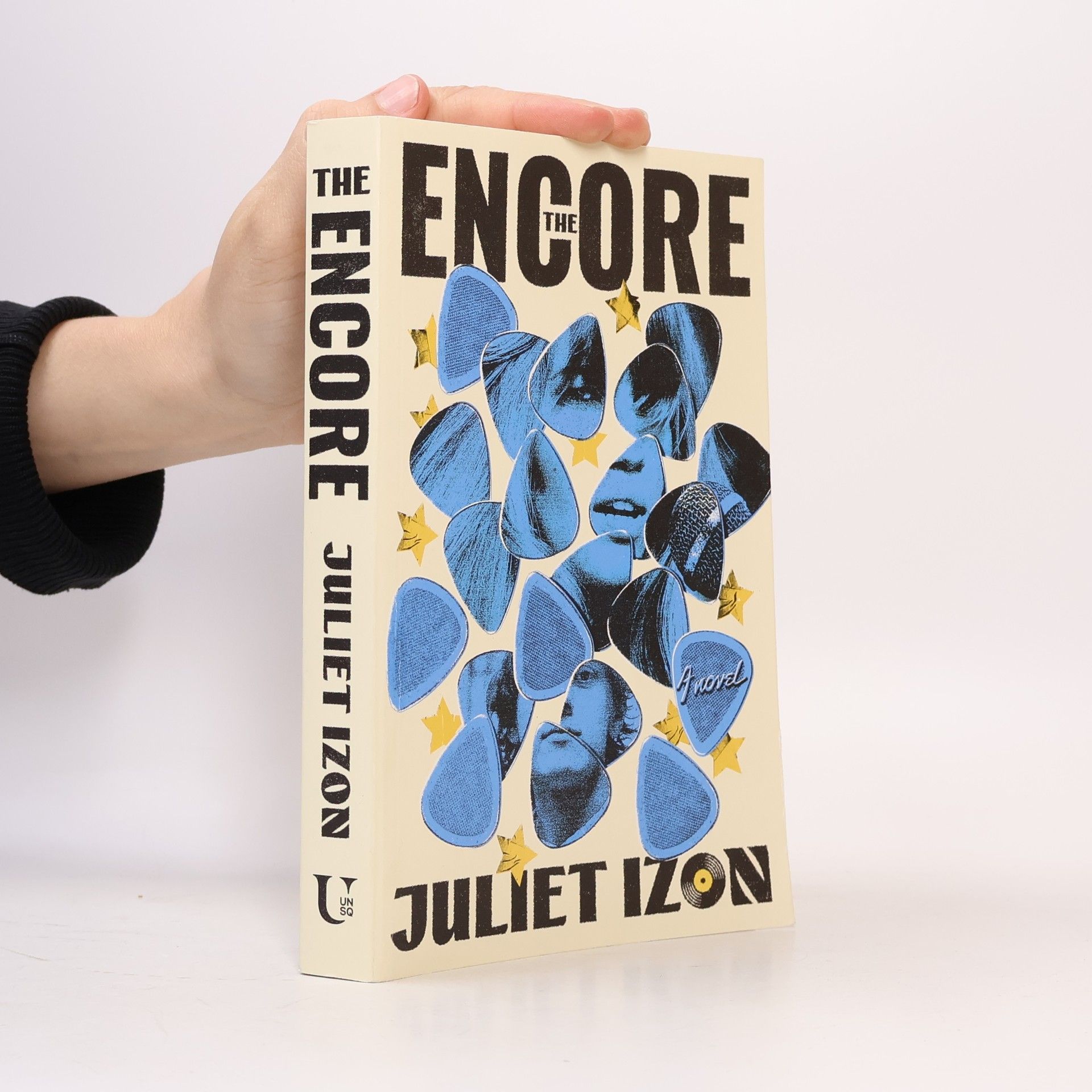 Juliet Izon The Encore: A Novel