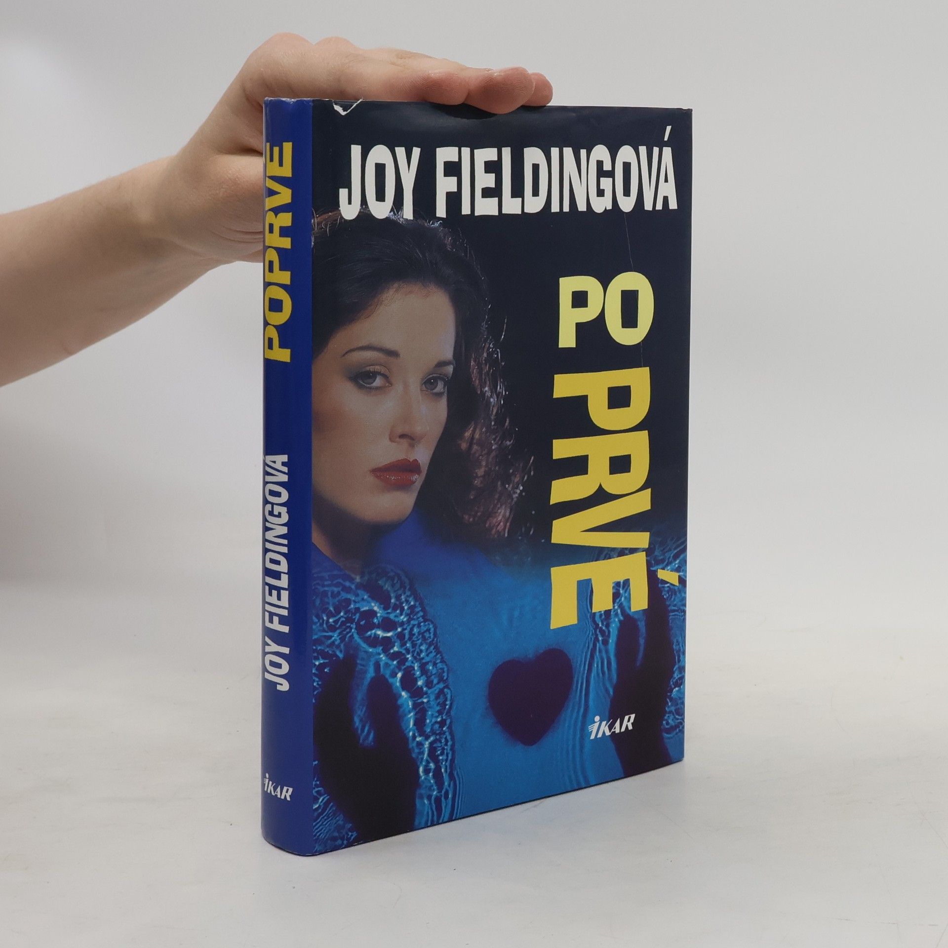 Joy Fielding Poprvé