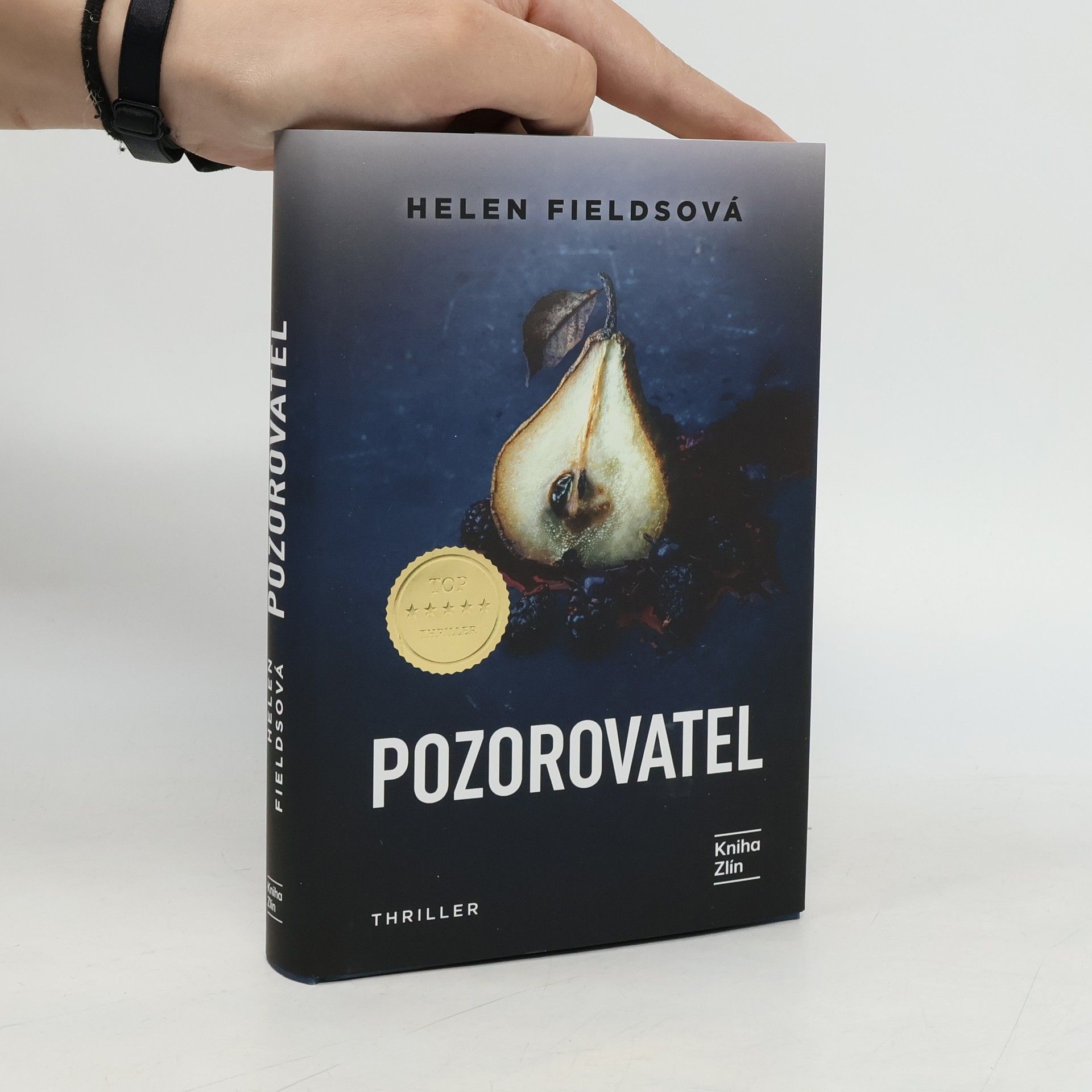 Helen Fields Pozorovatel