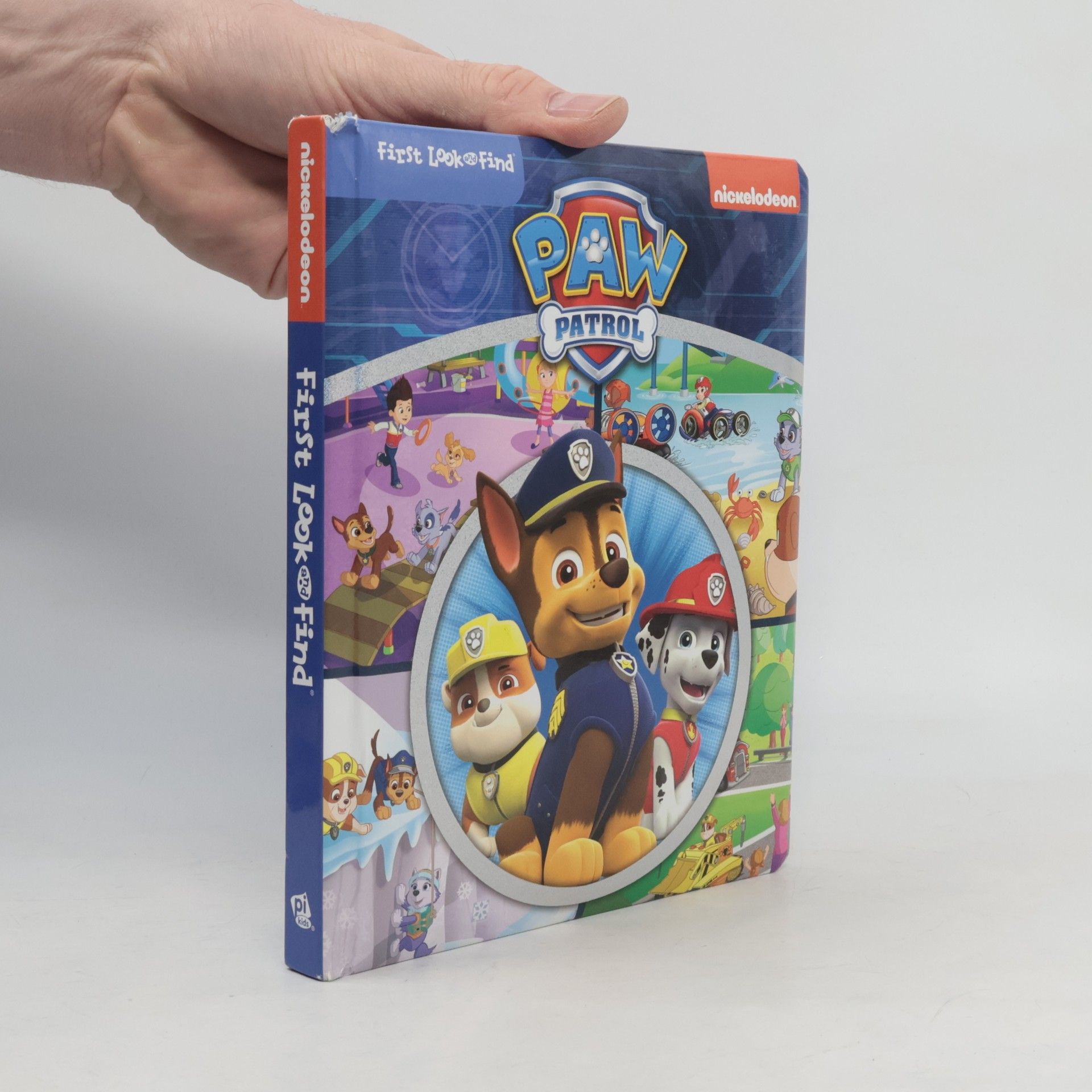 PAW Patrol: First Look and Find