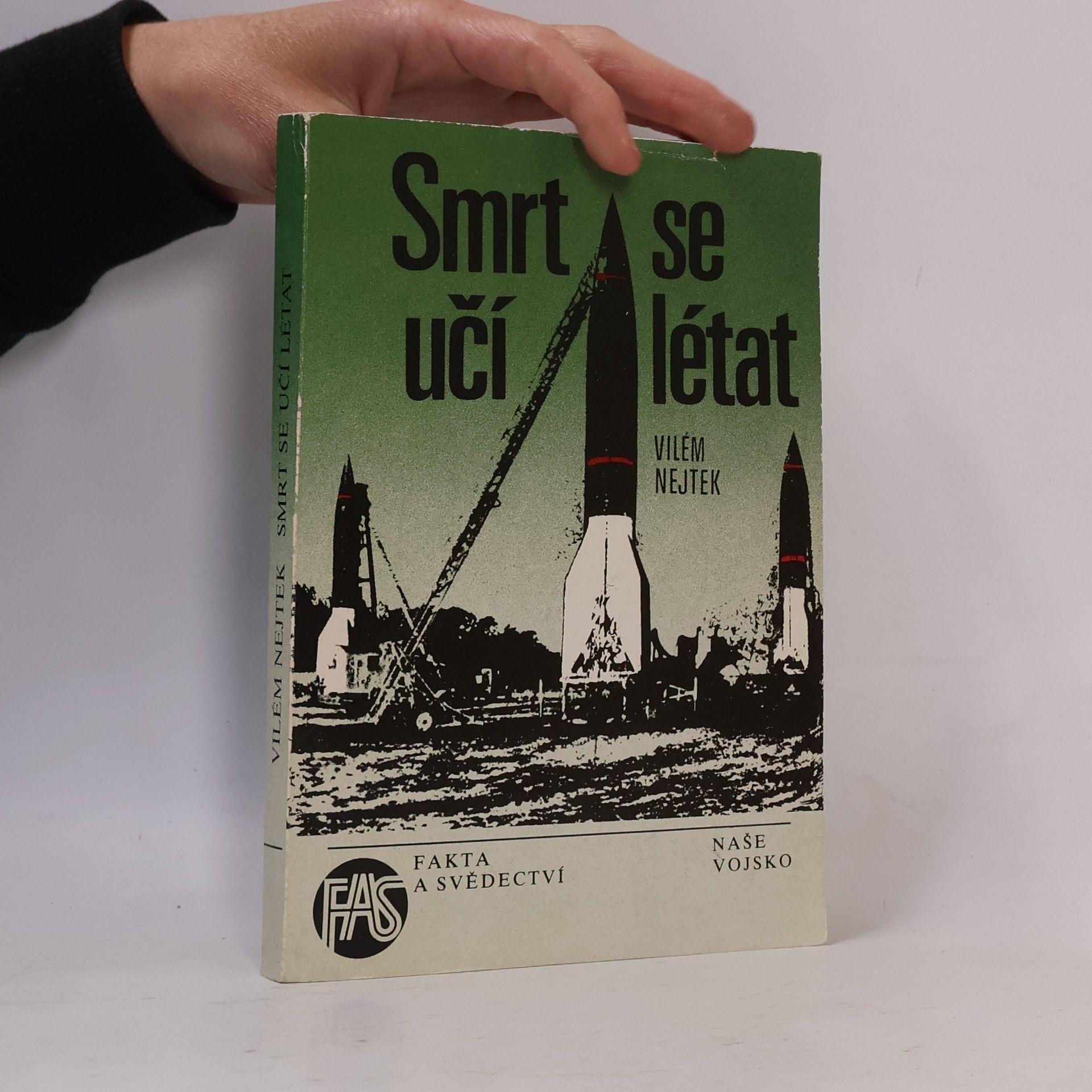 Smrt se učí létat
