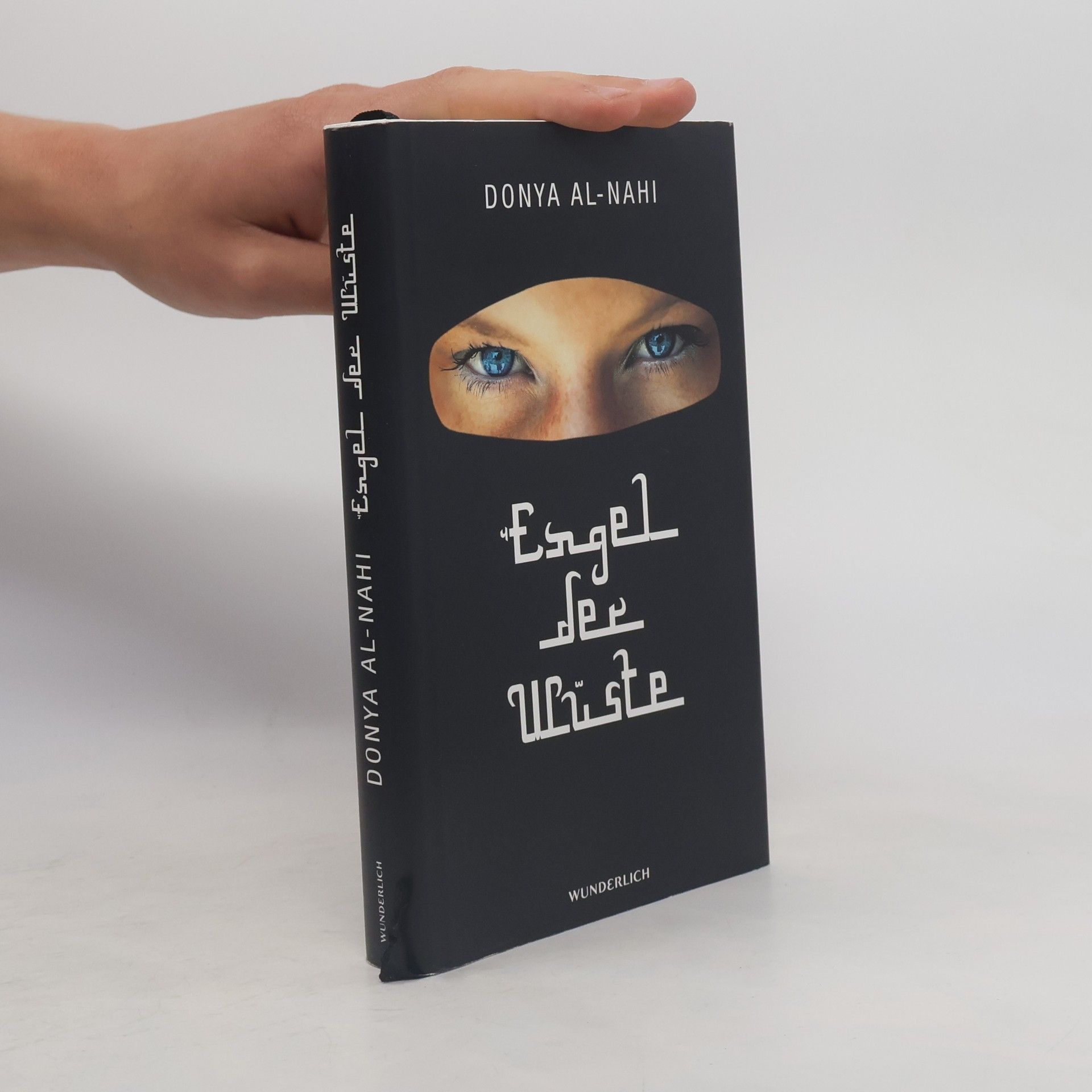 Donya Al-Nahi Engel der Wüste