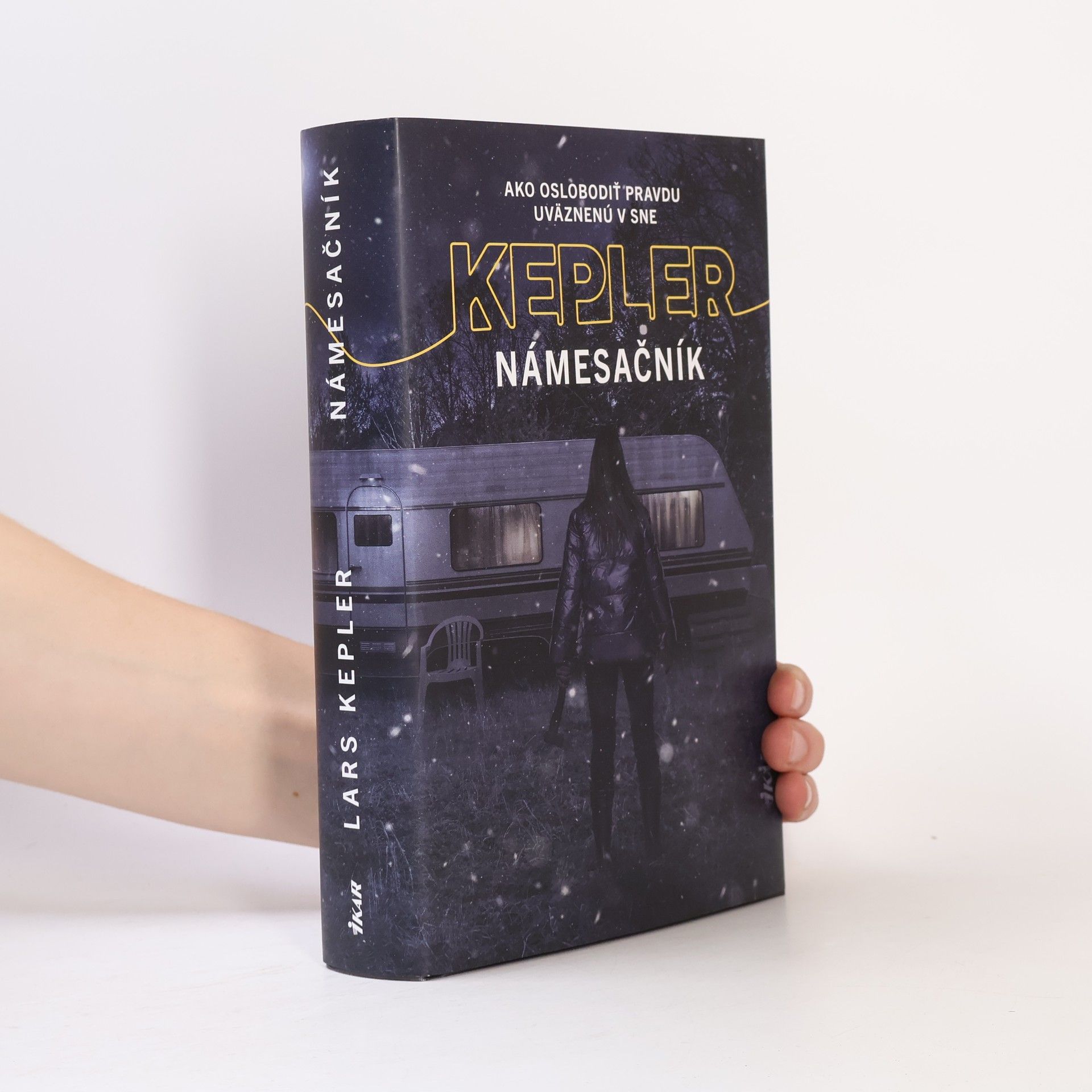 Lars Kepler Námesačník