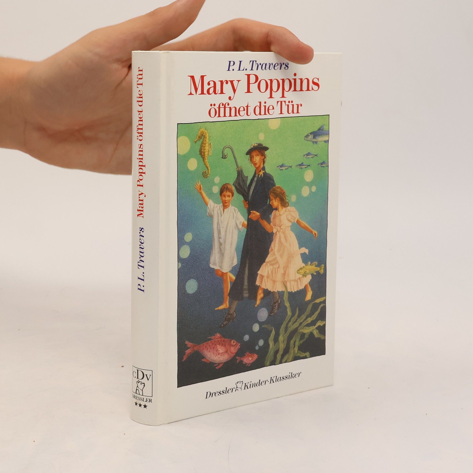 Mary Poppins öffnet die Tür