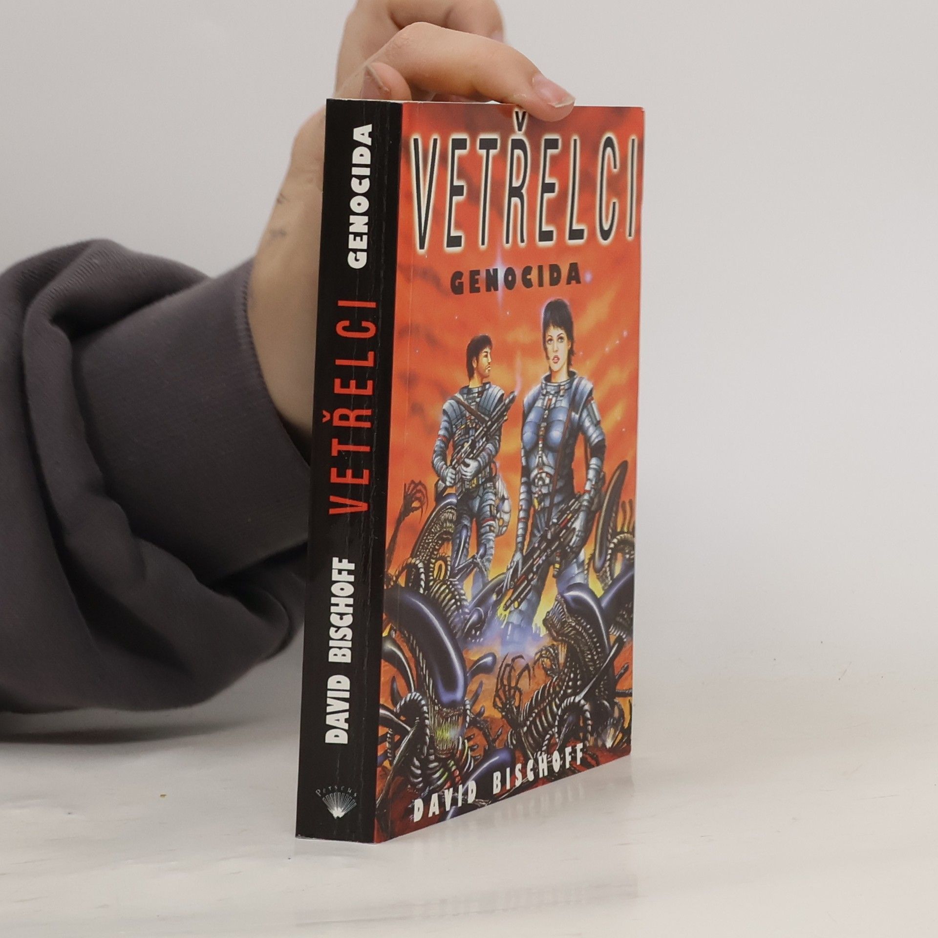 David F. Bischoff Vetřelci. Genocida