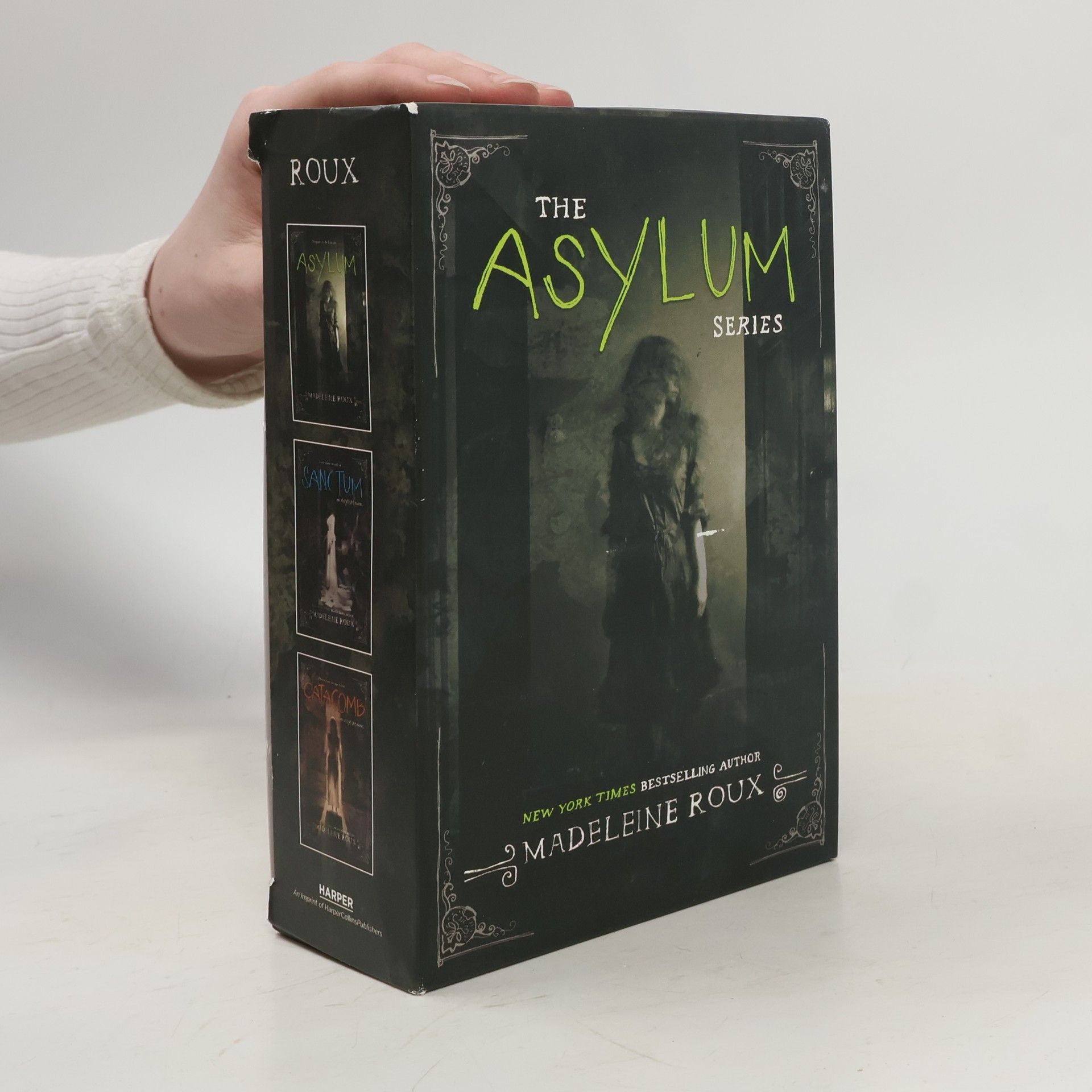 Madeleine Roux Asylum 3-Book Box Set