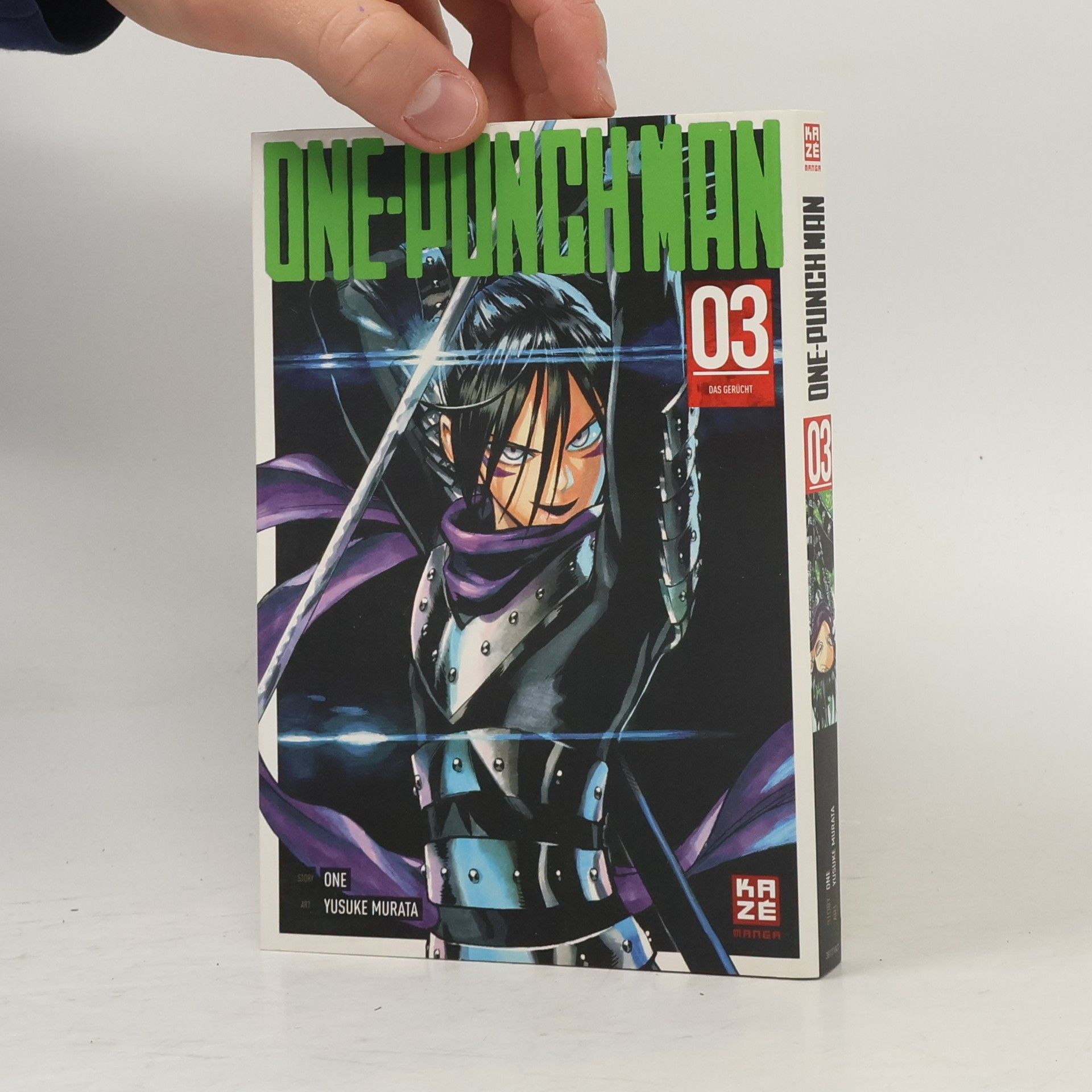 One ONE-PUNCH MAN 03