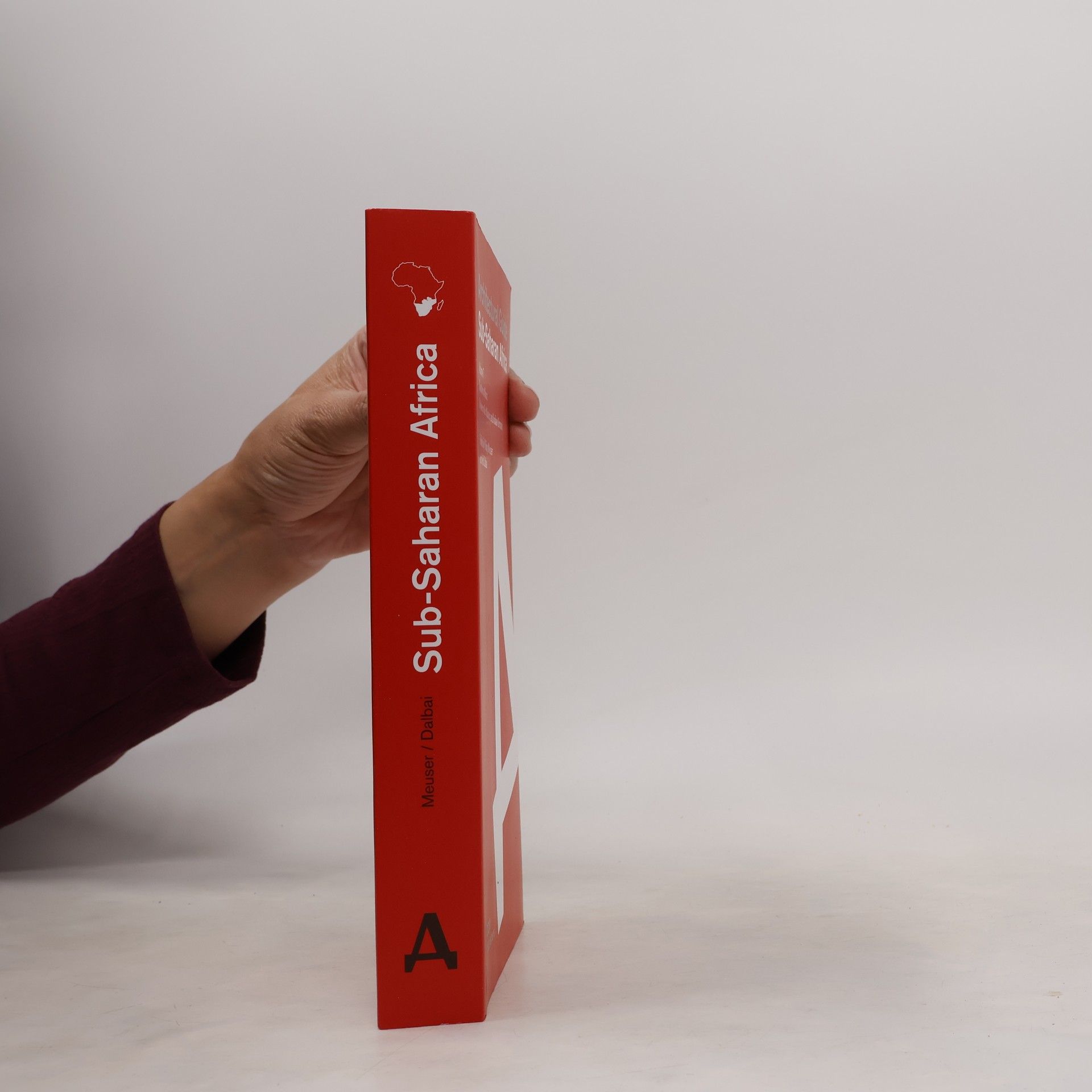 Philipp Meuser Sub-Saharan Africa. Architectural Guide Volume 7