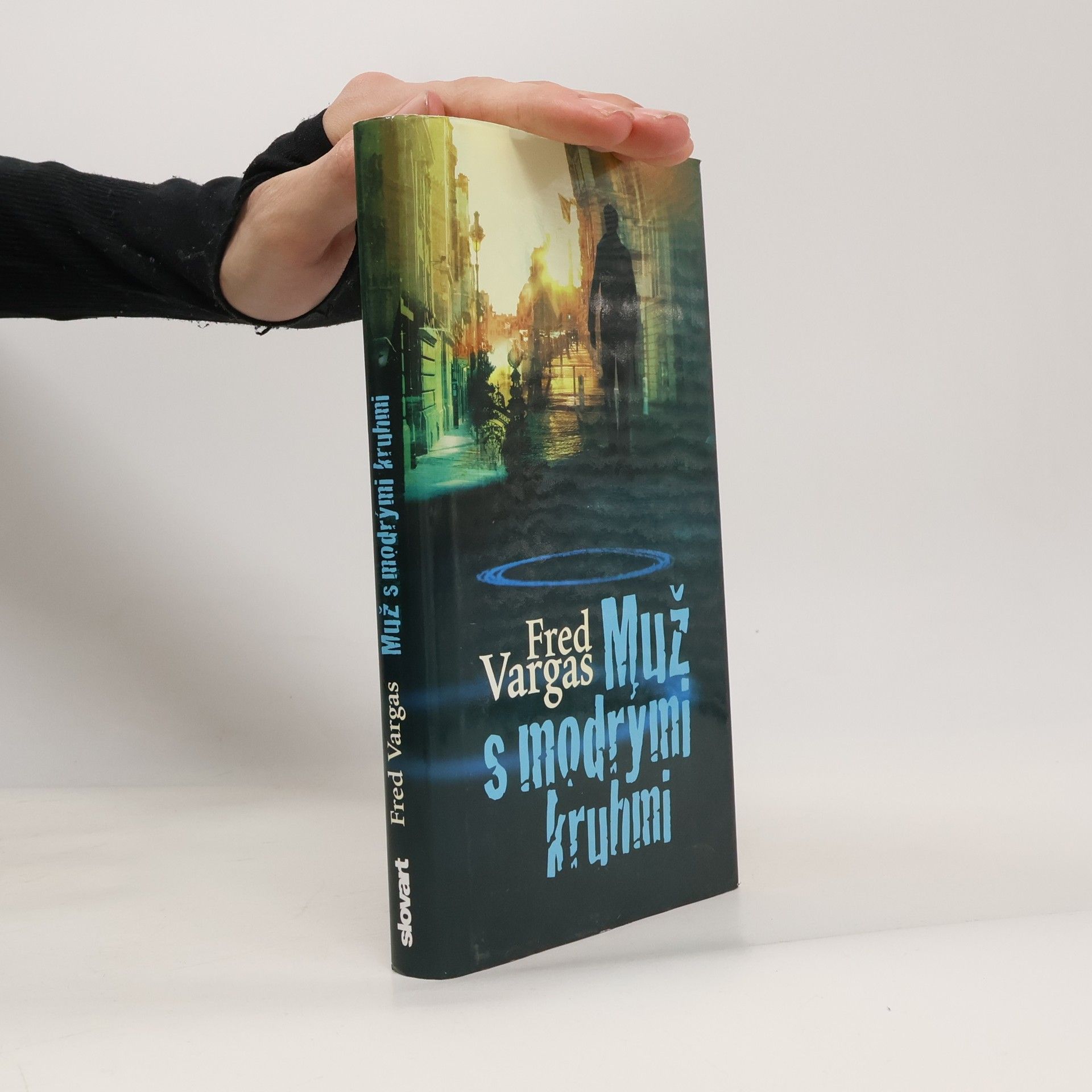 Fred Vargas Muž s modrými kruhmi