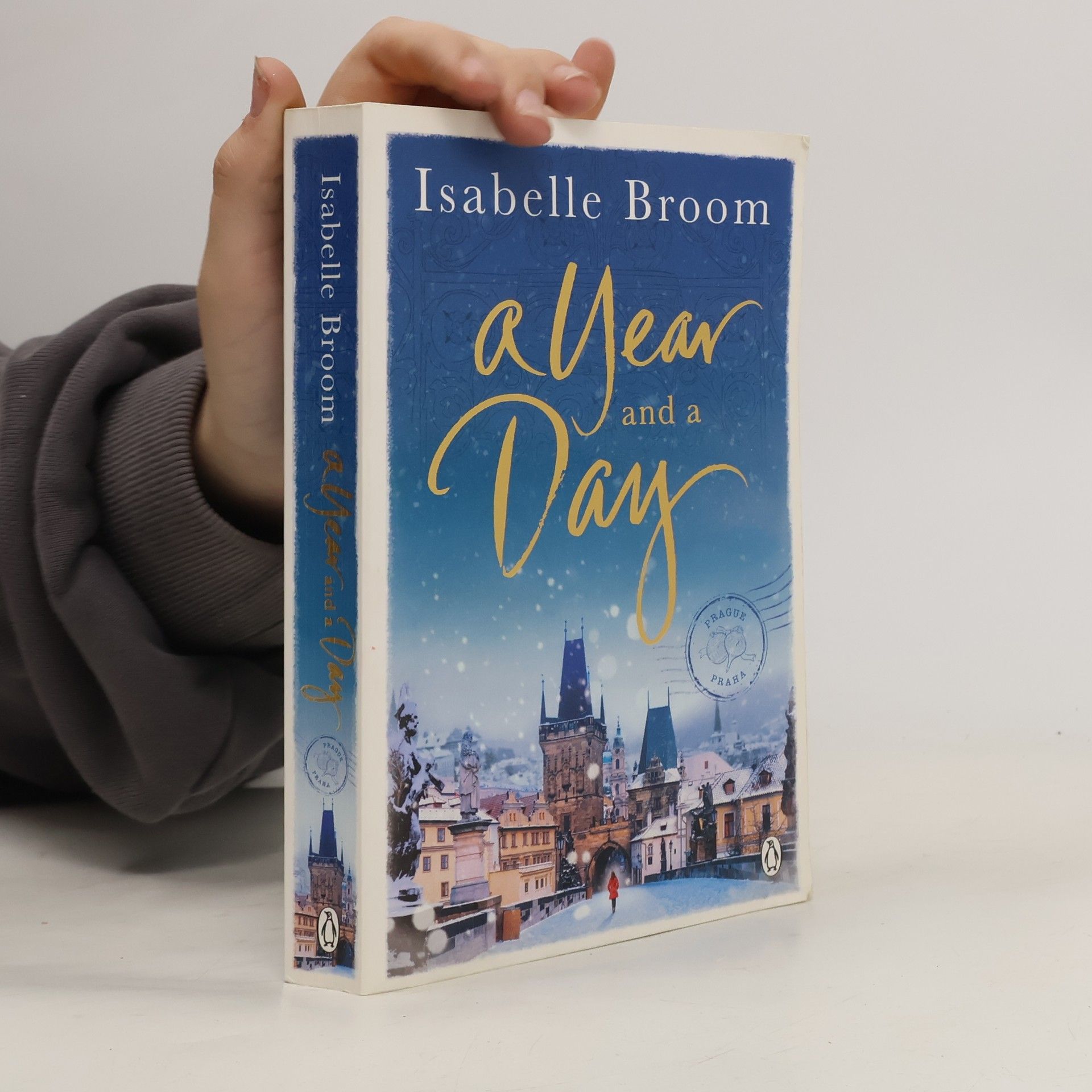 Isabelle Broom A Year and a Day