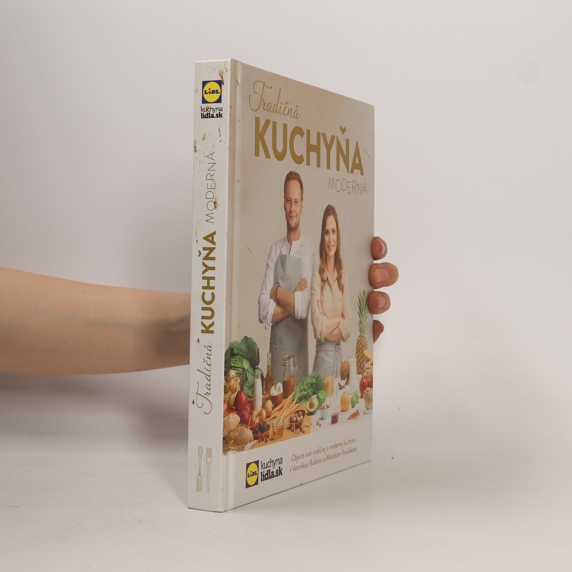Veronika Bušová Tradičná kuchyňa moderná