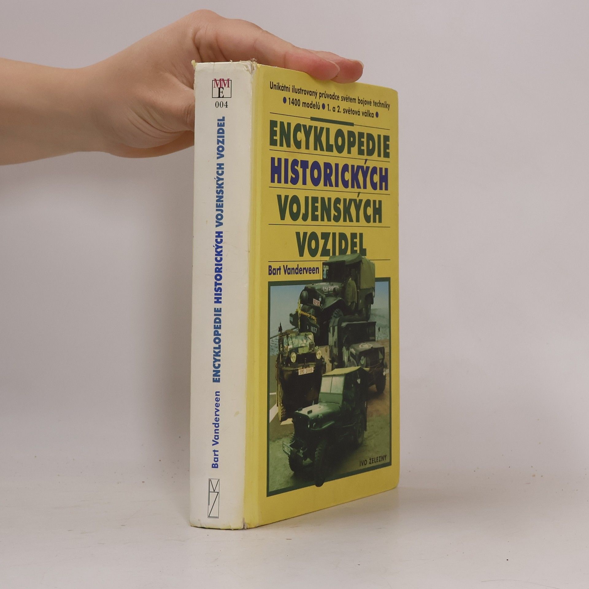 Bart Vanderveen Encyklopedie historických vojenských vozidel