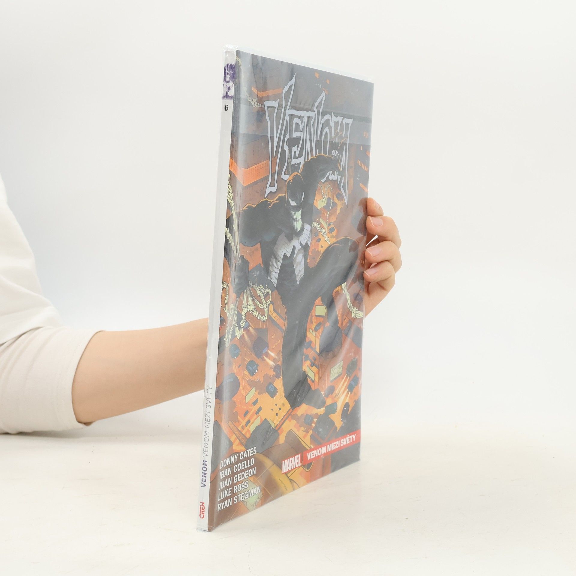 Donny Cates Venom 6 - Venom mezi světy