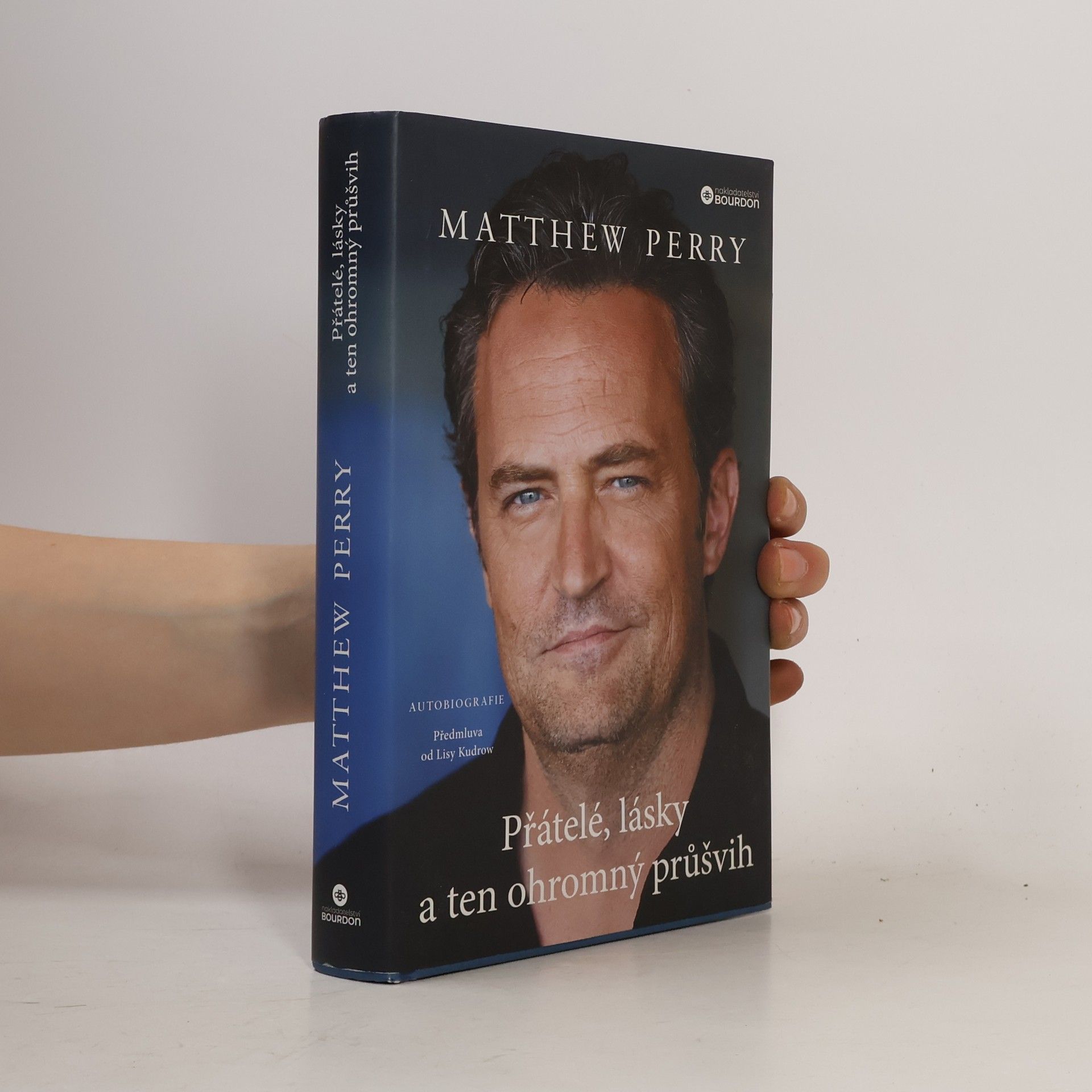 Matthew Perry Přátelé, lásky a ten ohromný průšvih