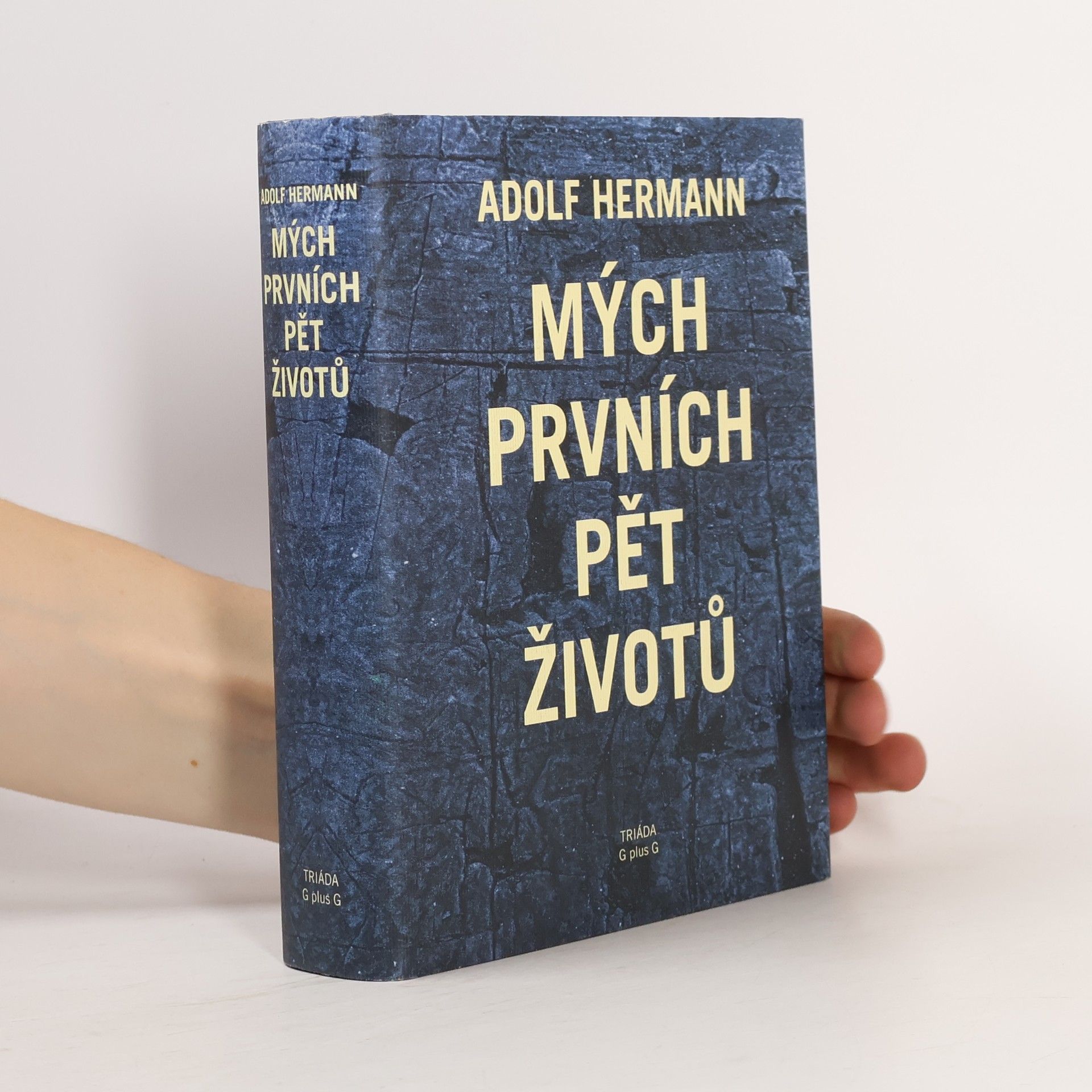 Mých prvních pět životů