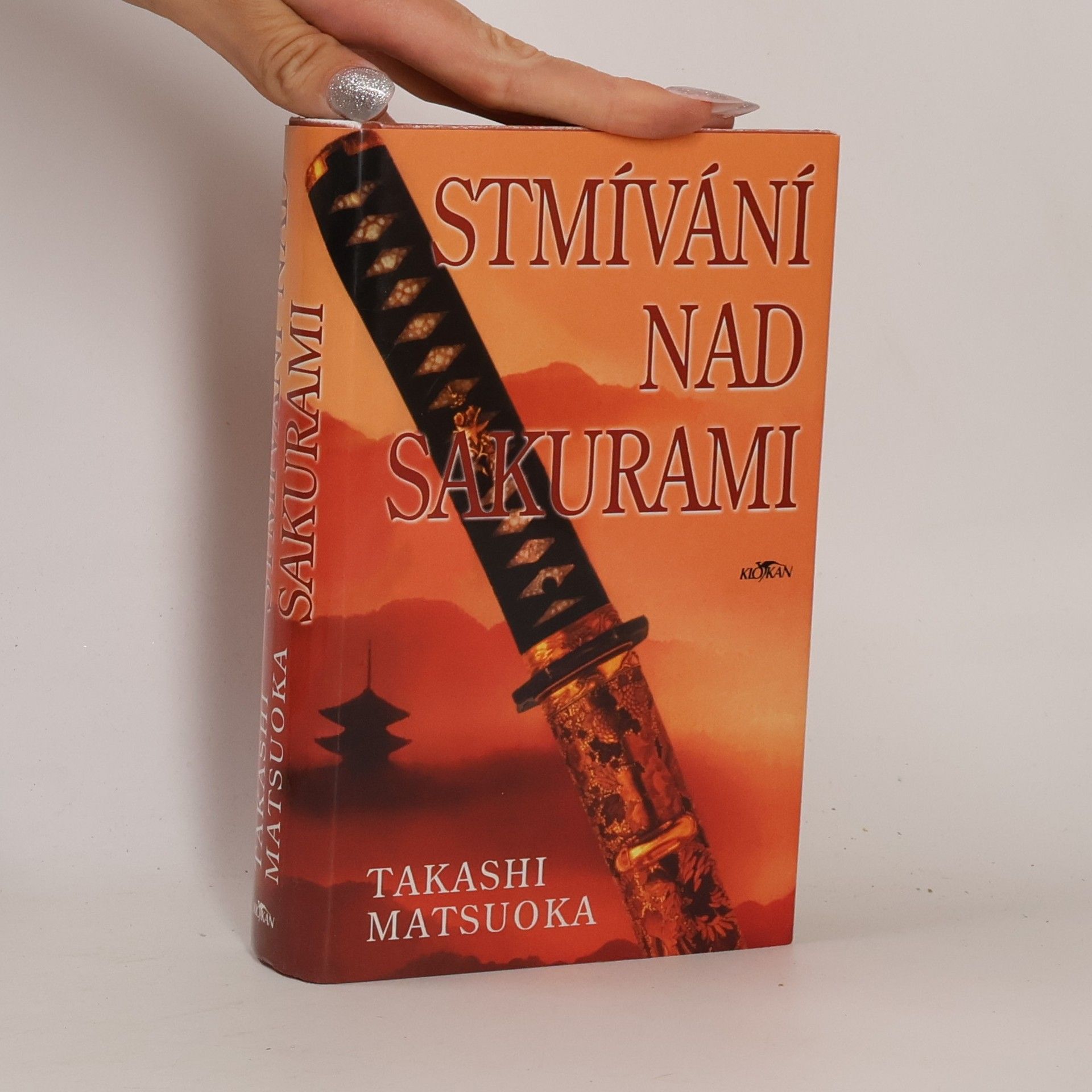 Takashi Matsuoka Stmívání nad sakurami