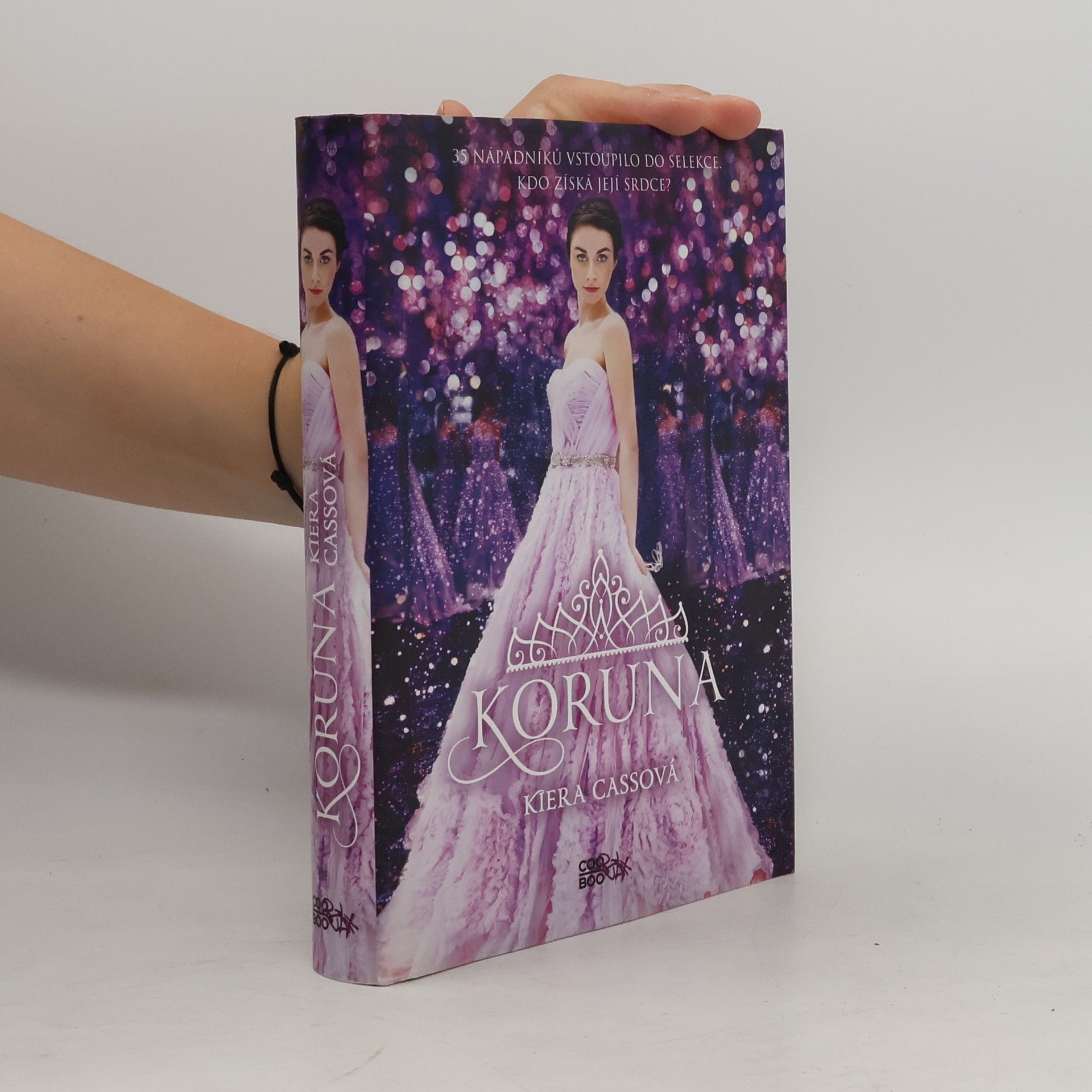 Kiera Cass Koruna