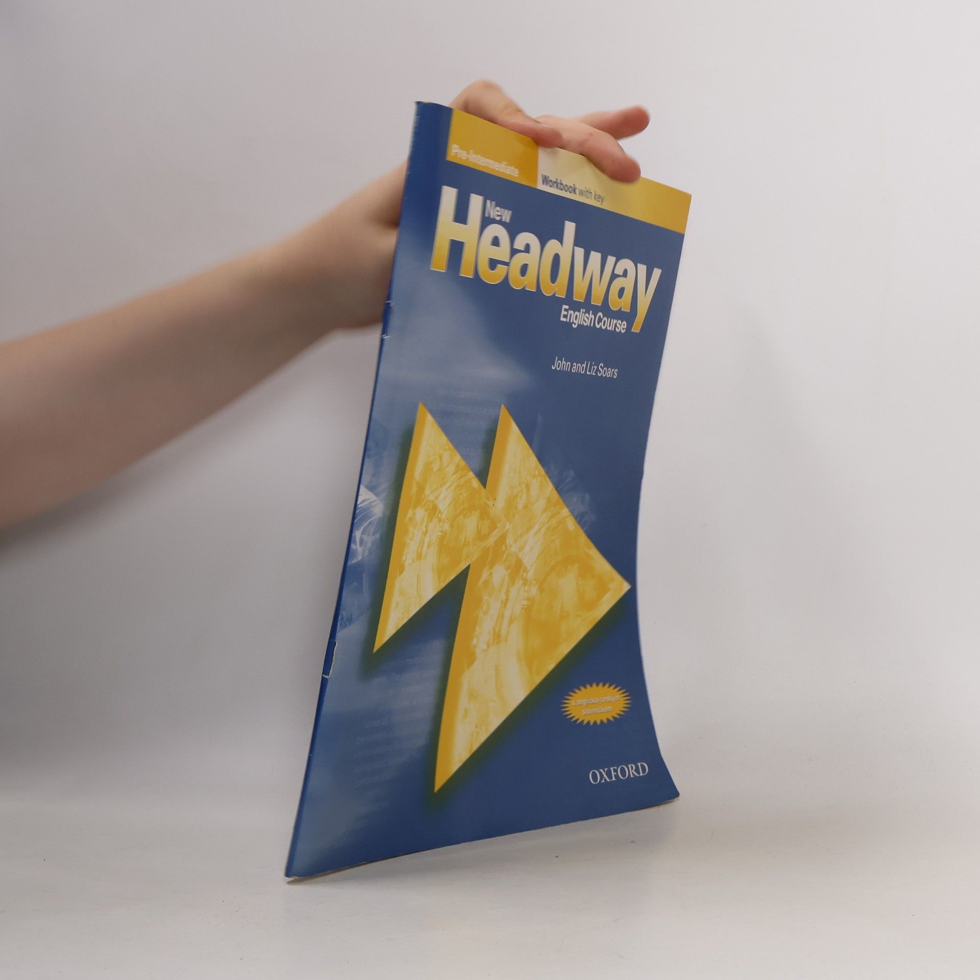 Liz Soars New Headway English course : pre-intermediate workbook with key