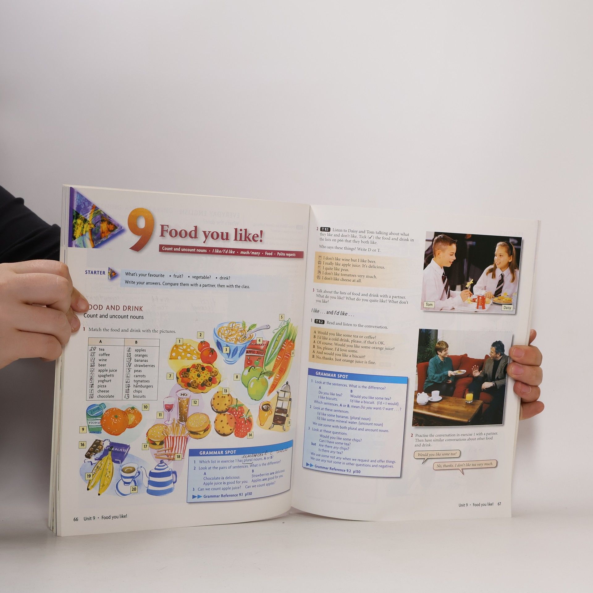 Liz Soars New Headway English Course. Elementary. Student's Book