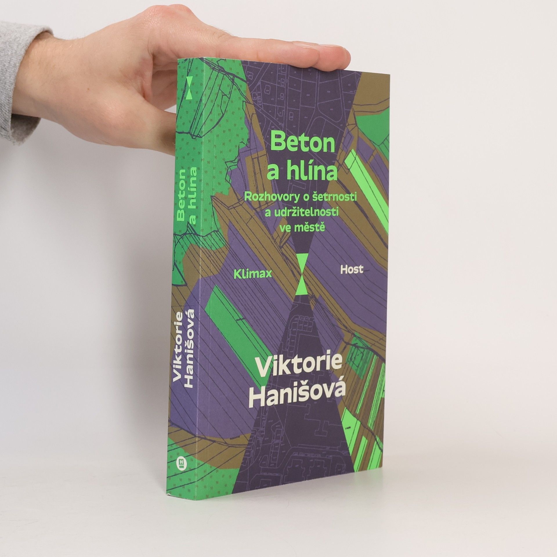 Viktorie Hanišová Beton a hlína