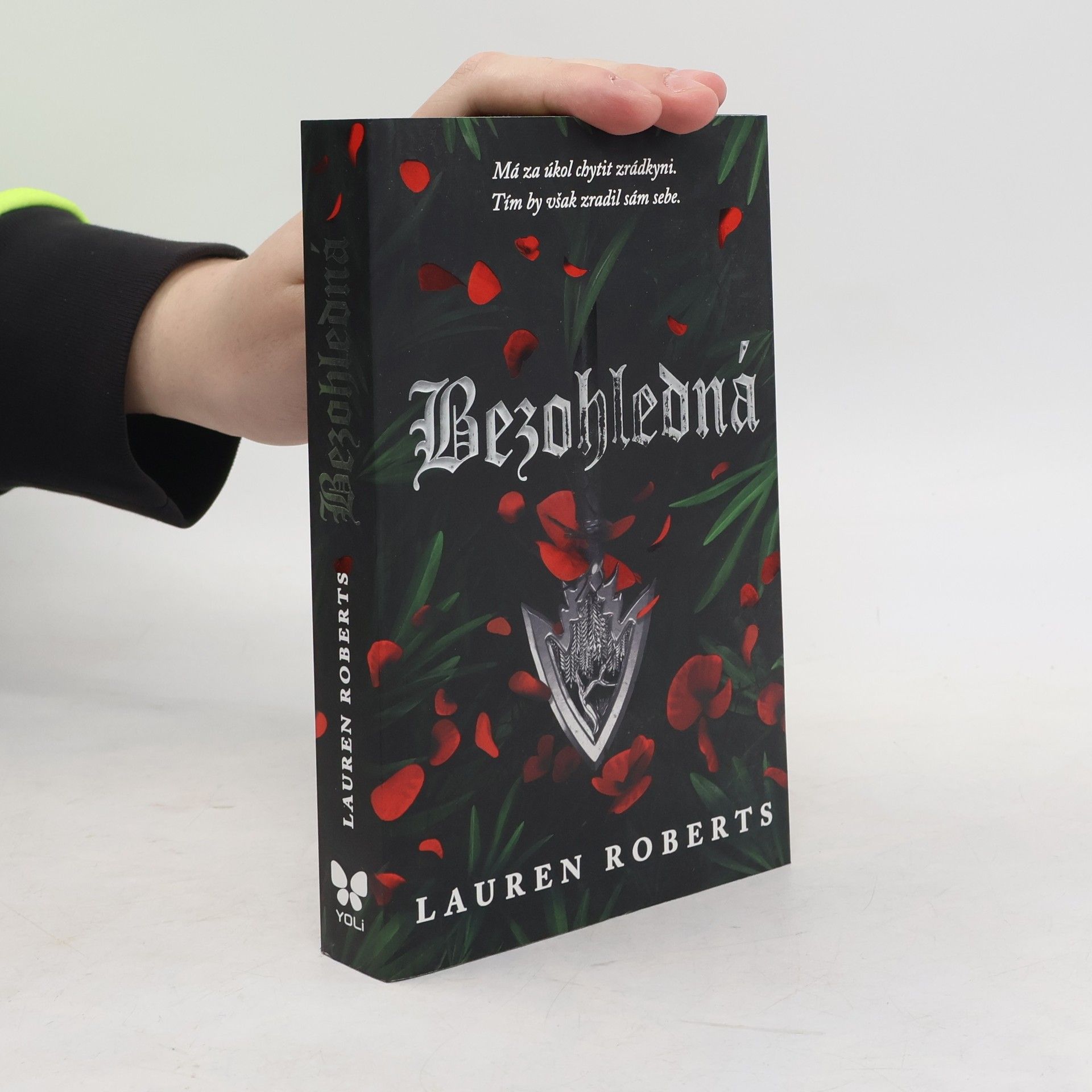 Lauren Roberts Bezohledná