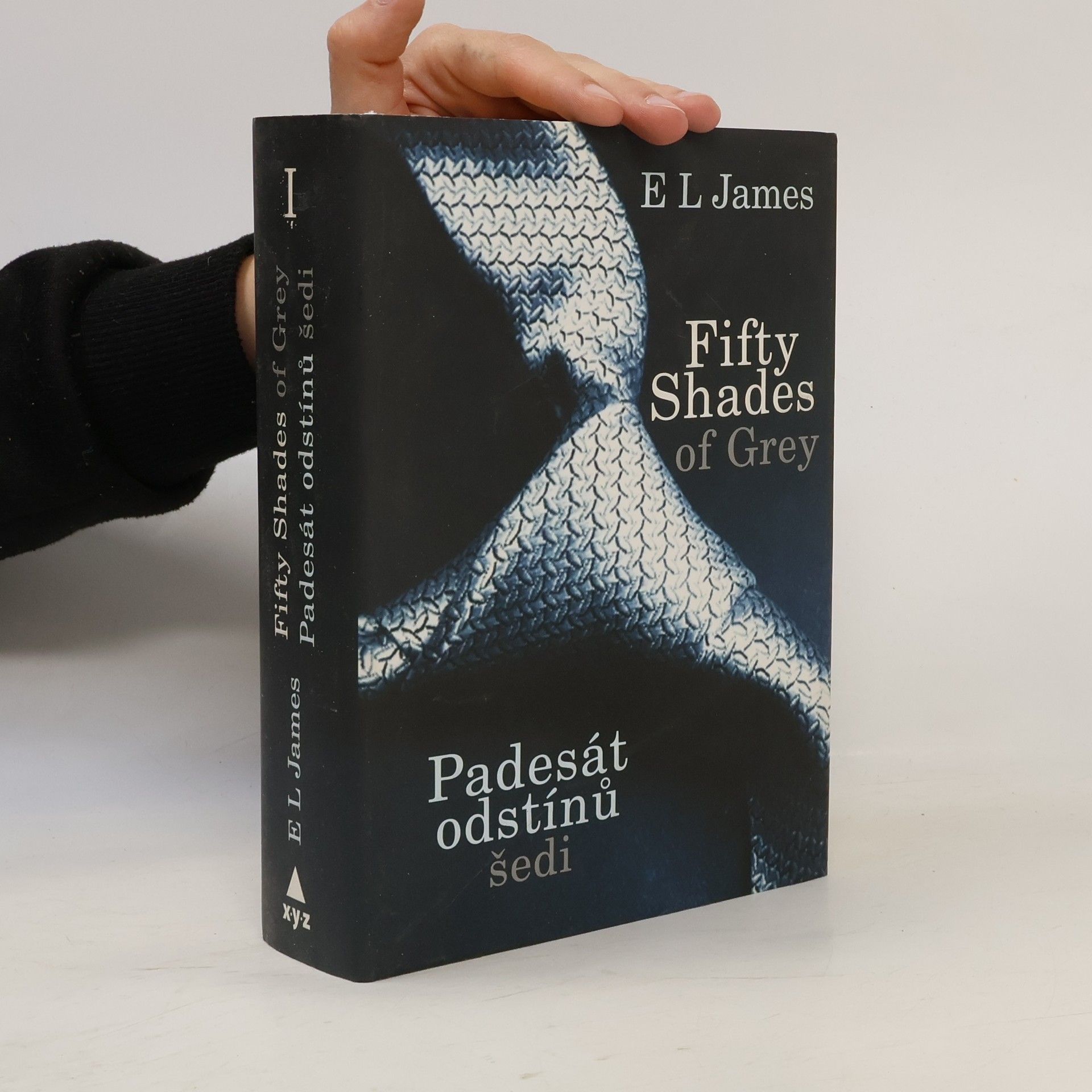 E L James Padesát odstínů šedi