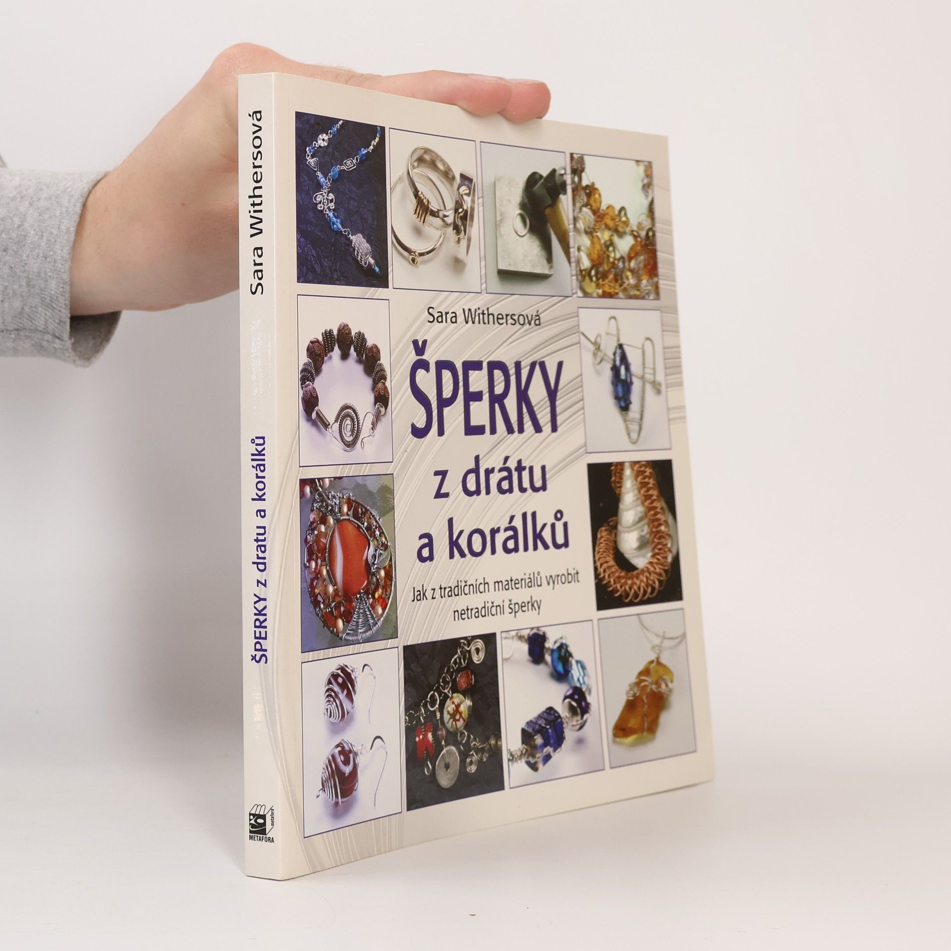 Elise Mann Šperky z drátu a korálků