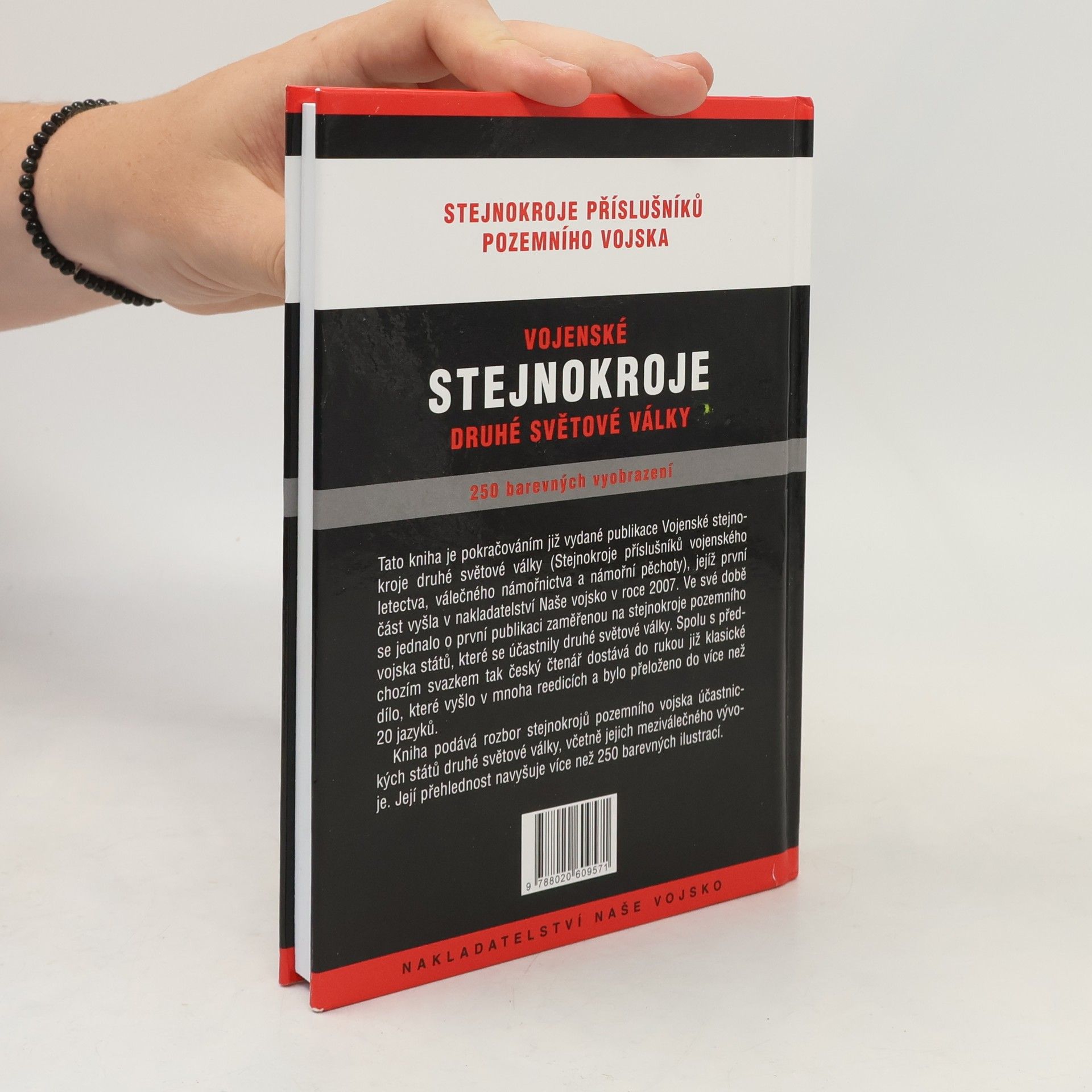 Andrew Mollo Vojenské stejnokroje druhé světové války: Stejnokroje příslušníků pozemního vojska
