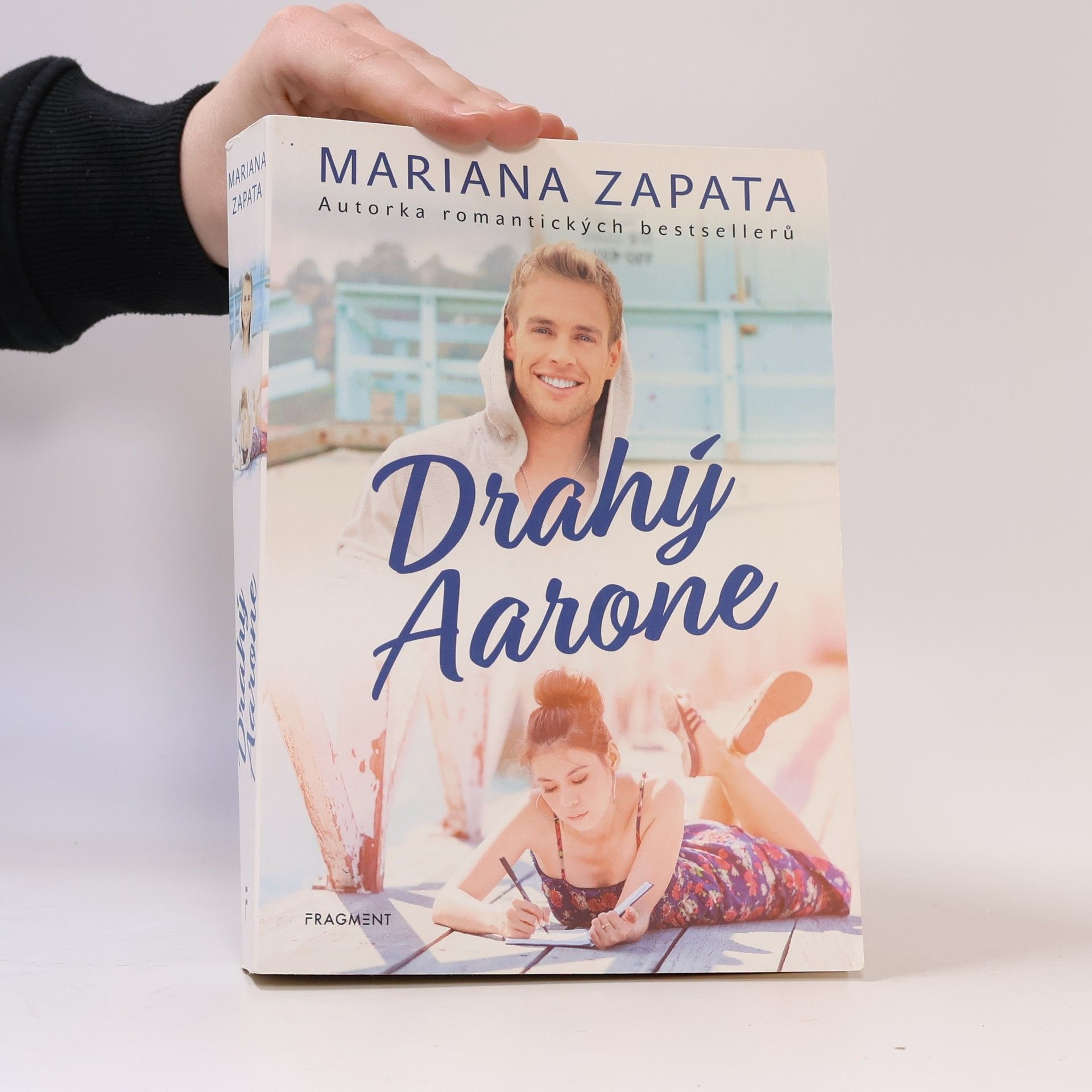 Mariana Zapata Drahý Aarone