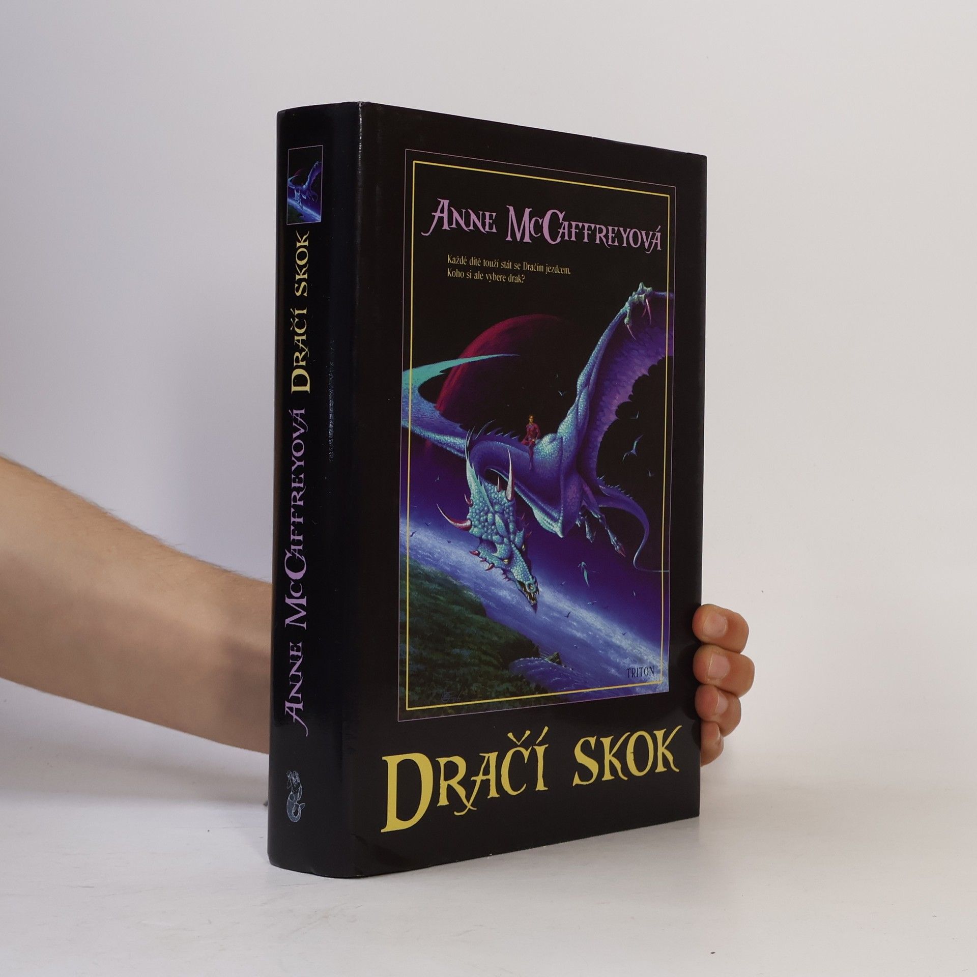 Anne McCaffrey Dračí skok