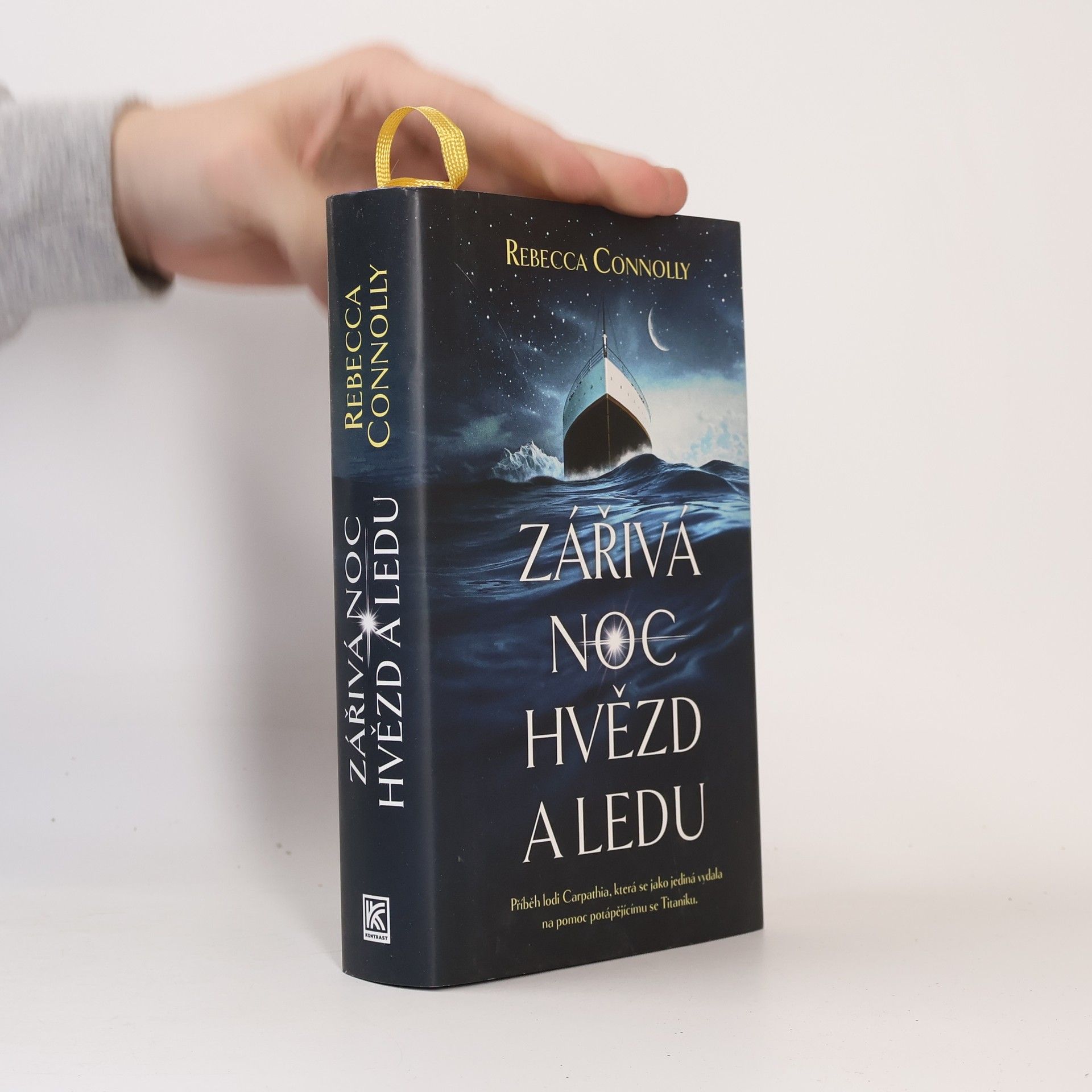 Rebecca Connolly Zářivá noc hvězd a ledu