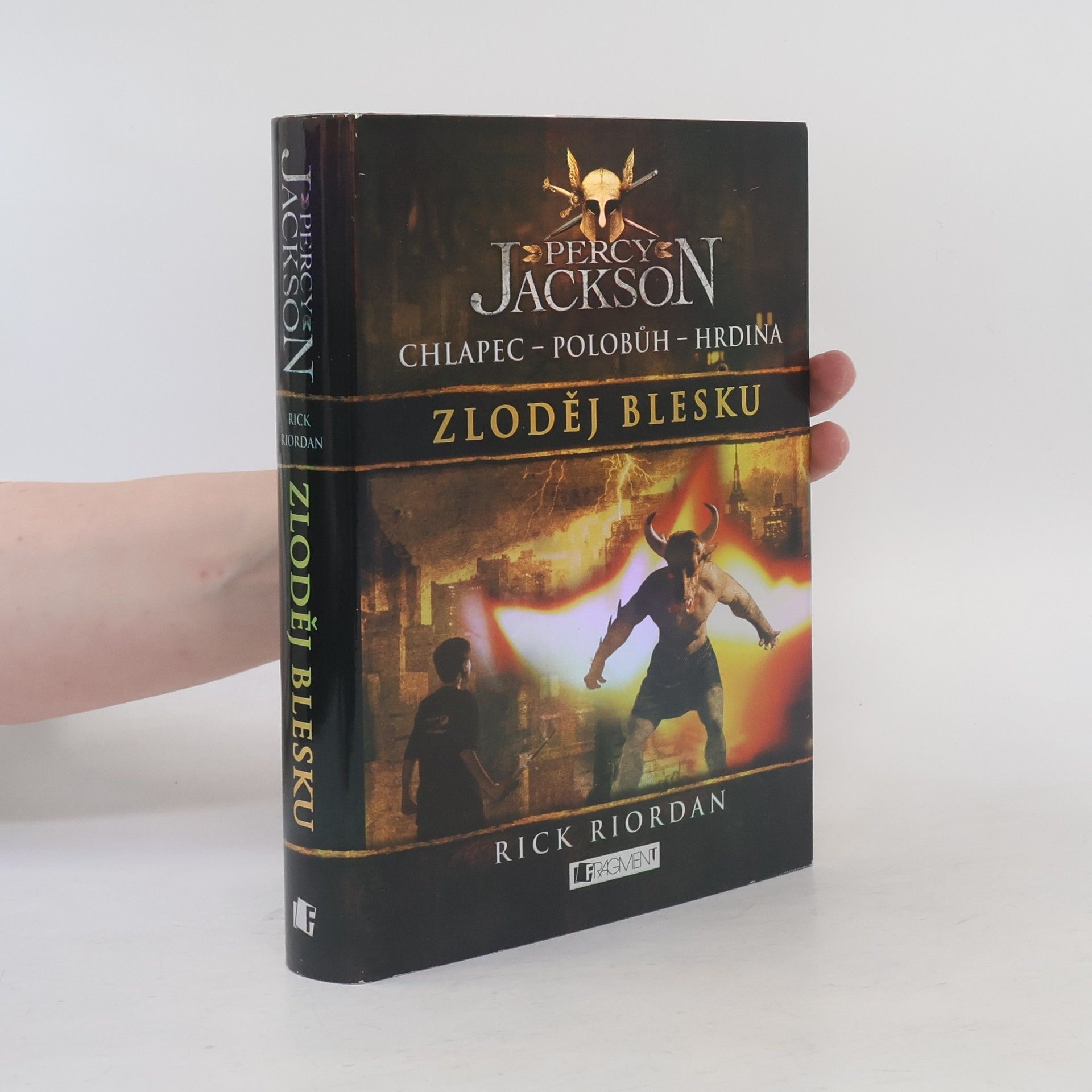 Rick Riordan Percy Jackson. Zloděj blesku