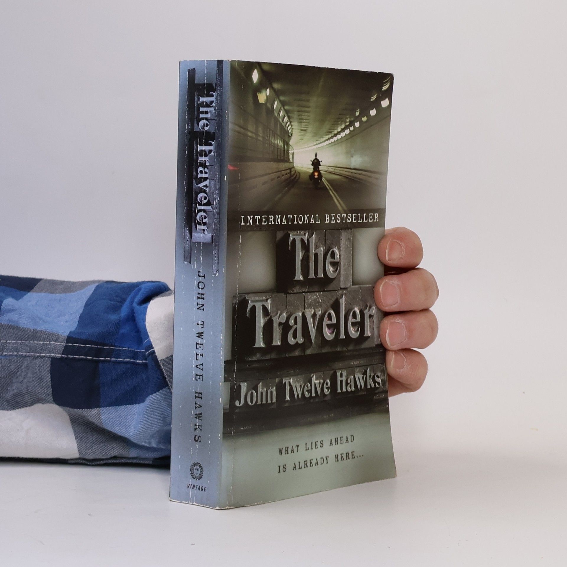 John Twelve Hawks The Fourth Realm Trilogy - 1: The Traveler