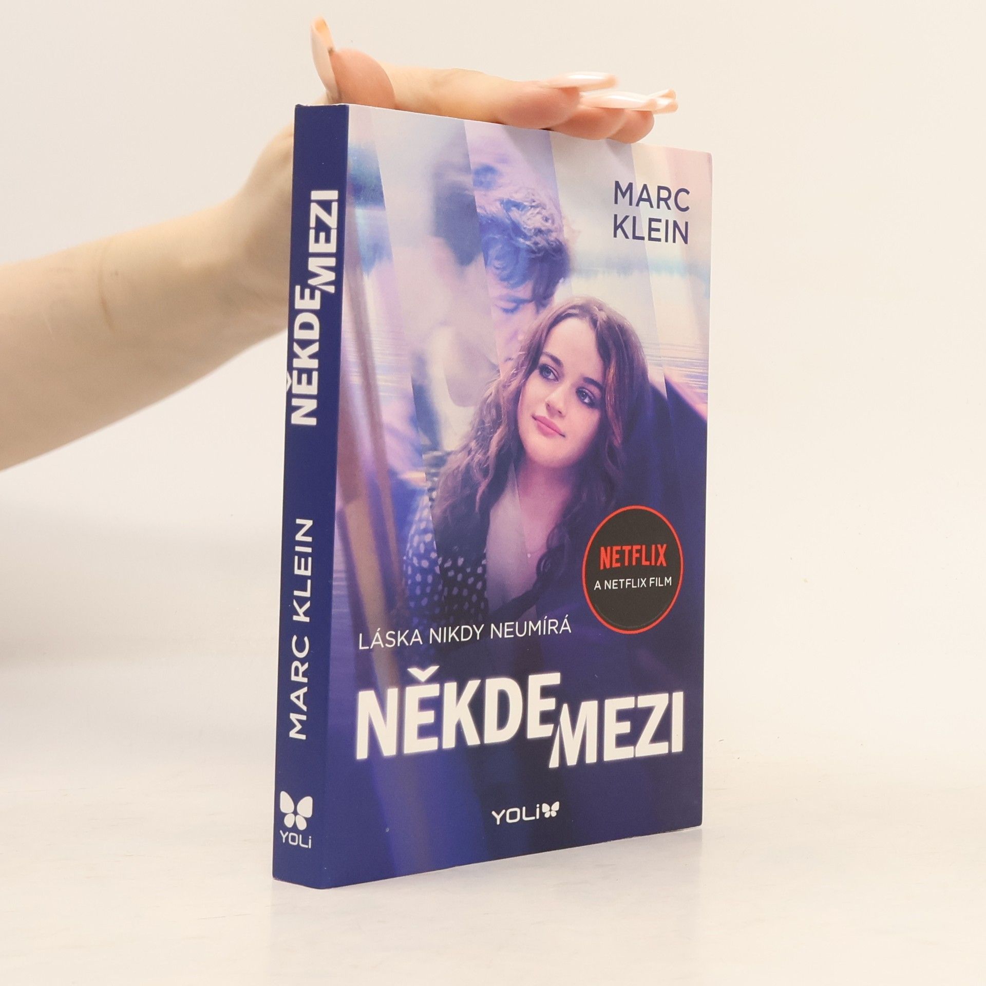 Marc Klein Někde mezi : láska nikdy neumírá