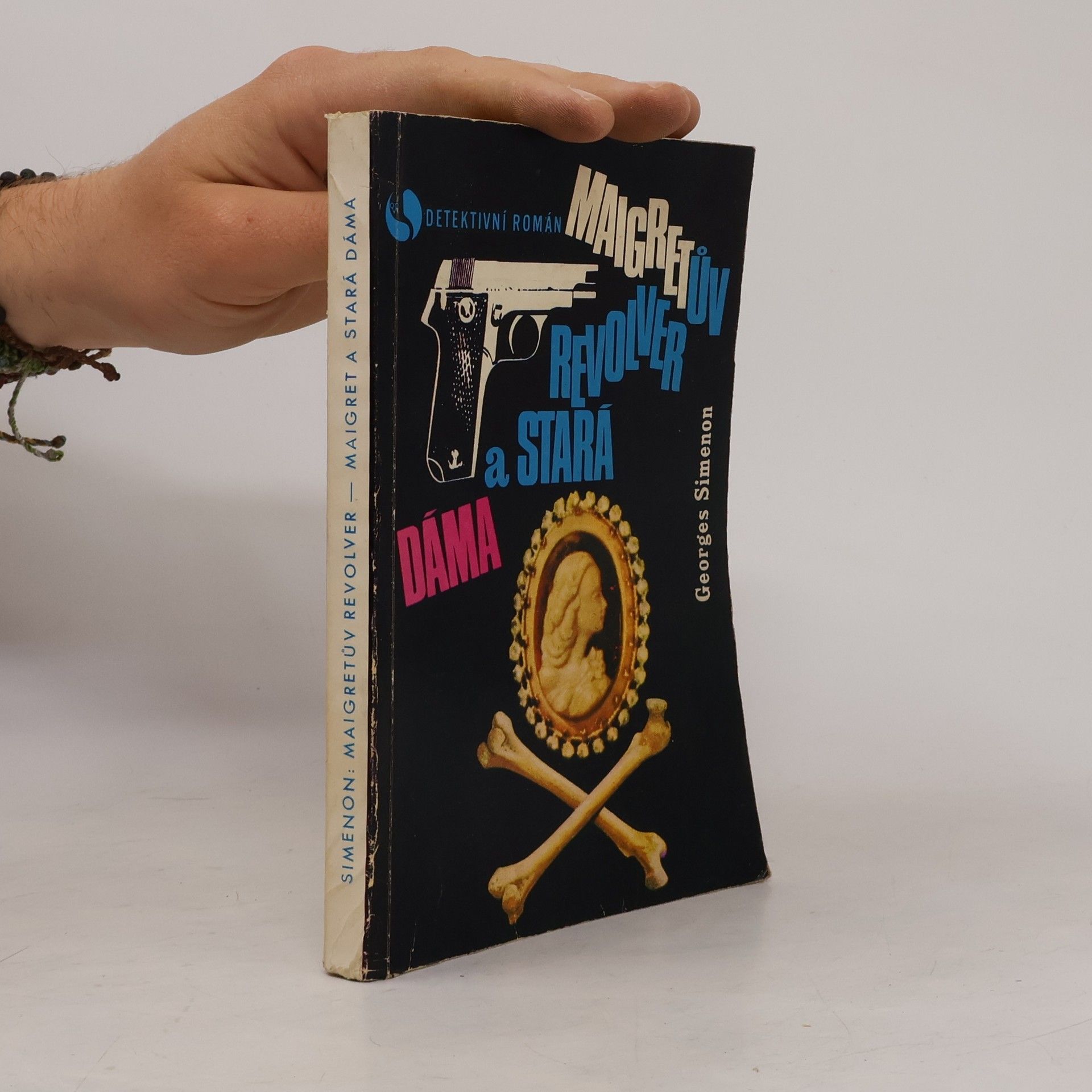 Georges Simenon Maigretův revolver a stará dáma