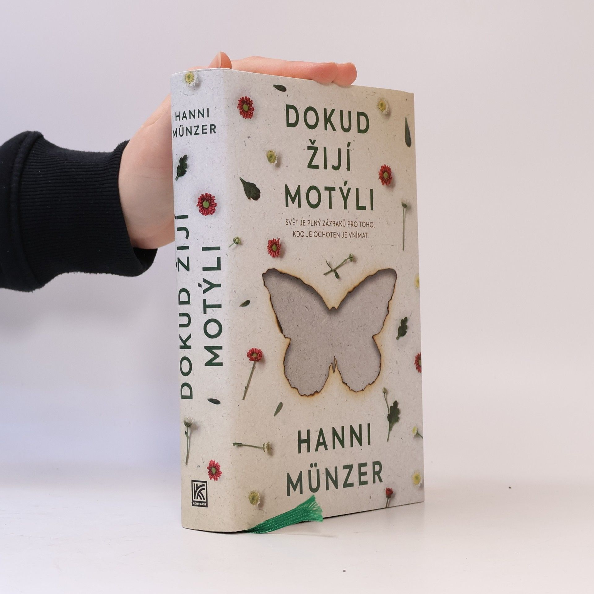Hanni Münzer Dokud žijí motýli