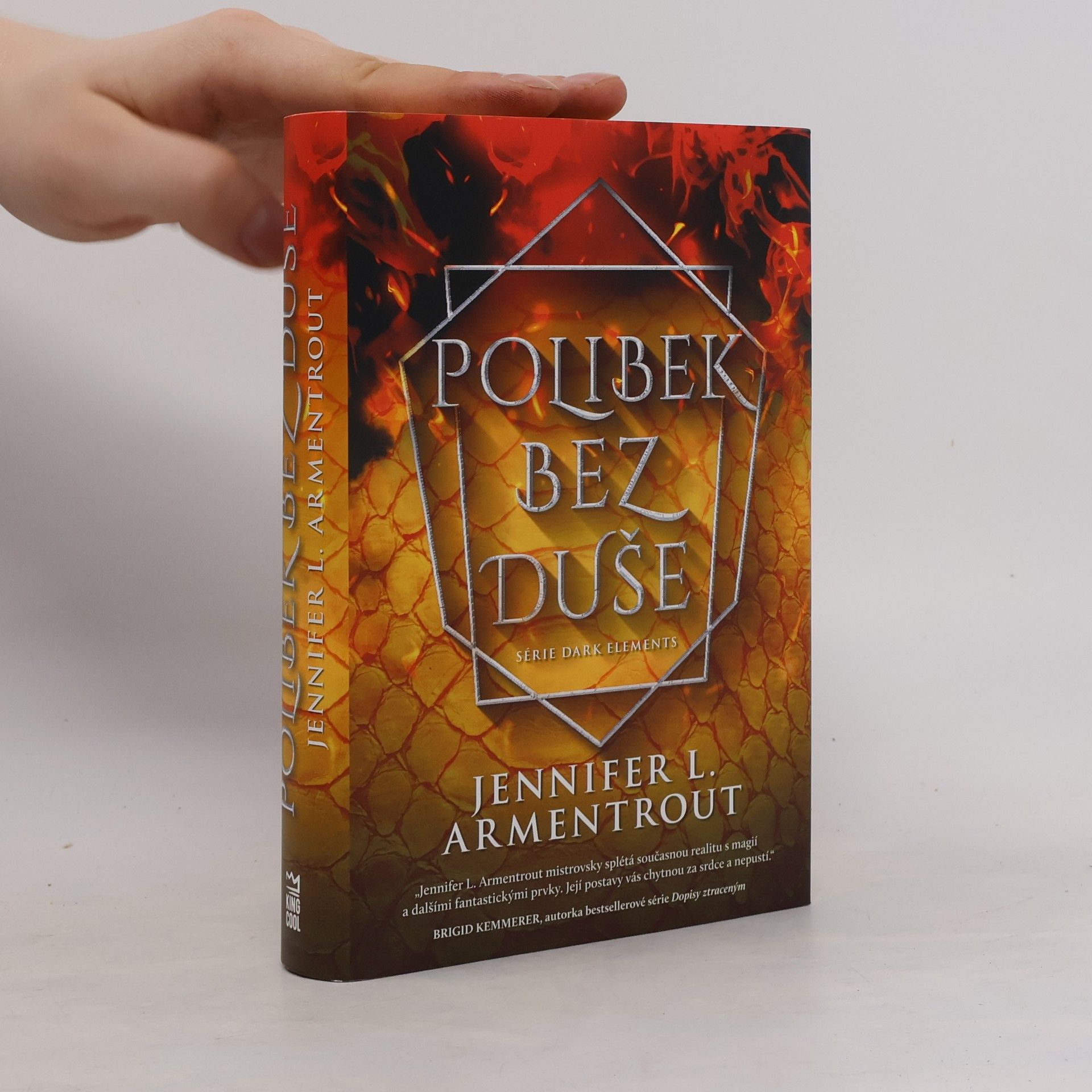 Jennifer L. Armentrout Polibek bez duše