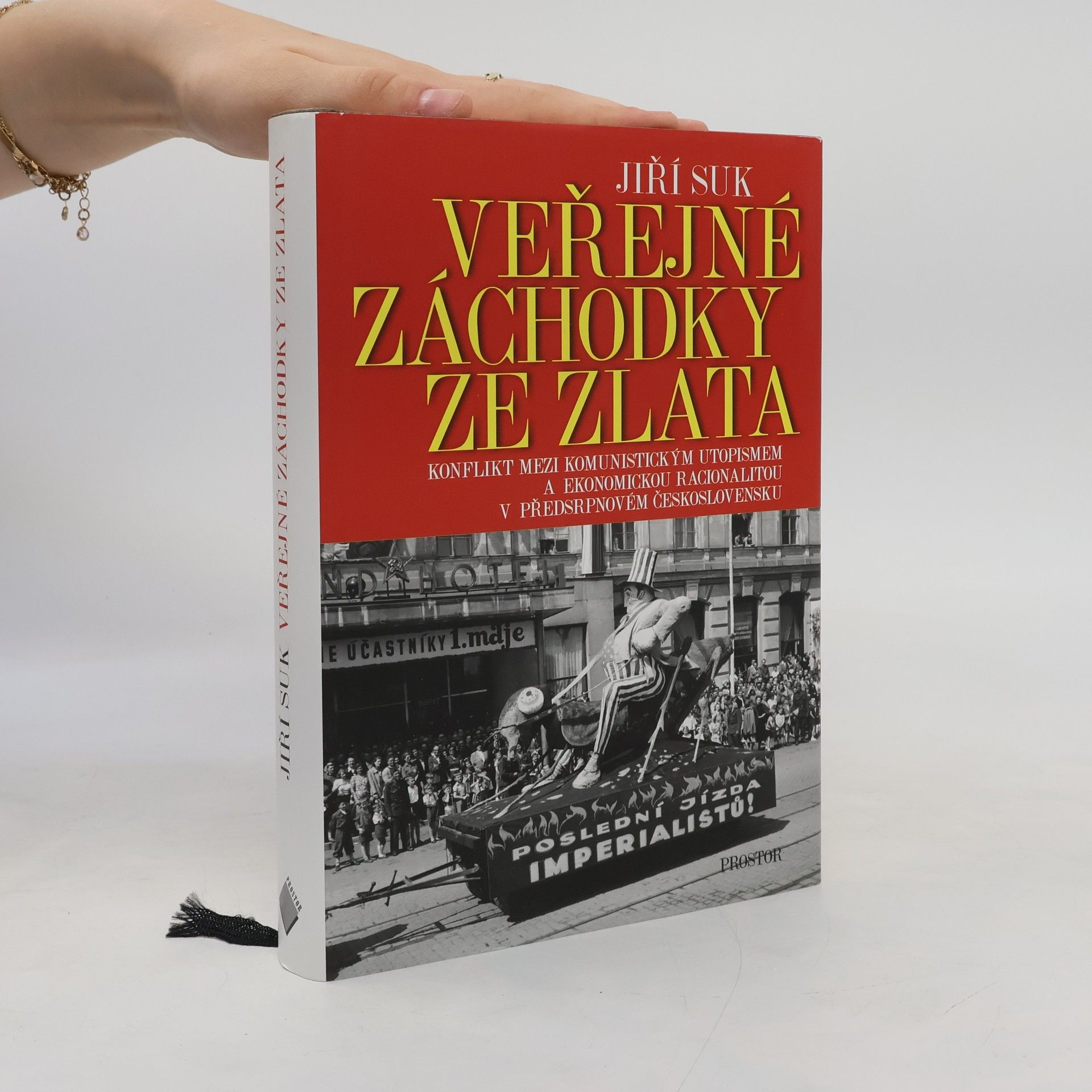 Jiří Suk Veřejné záchodky ze zlata