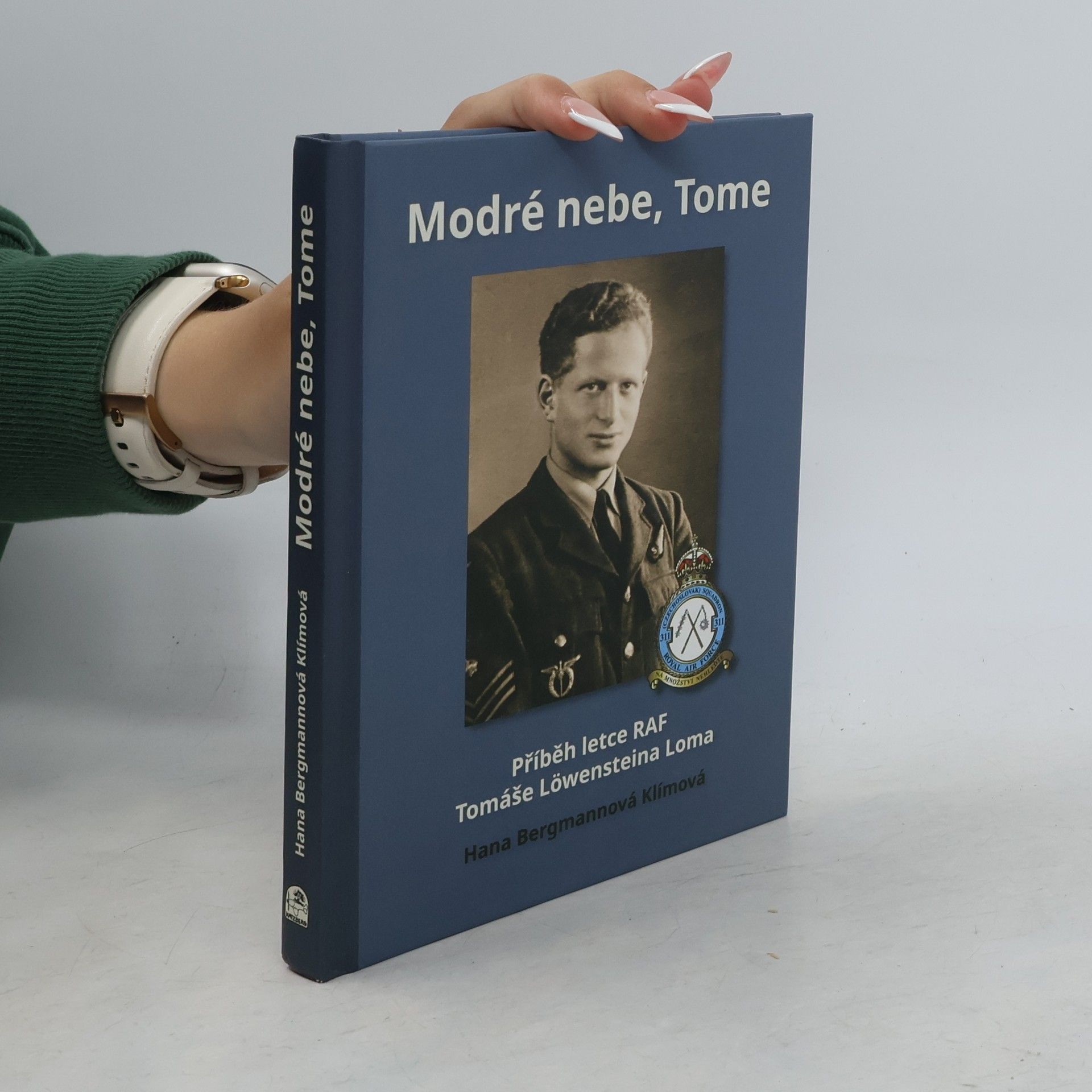 Hana Bergmannová Klímová Modré nebe, Tome: příběh letce RAF Tomáše Löwensteina Loma