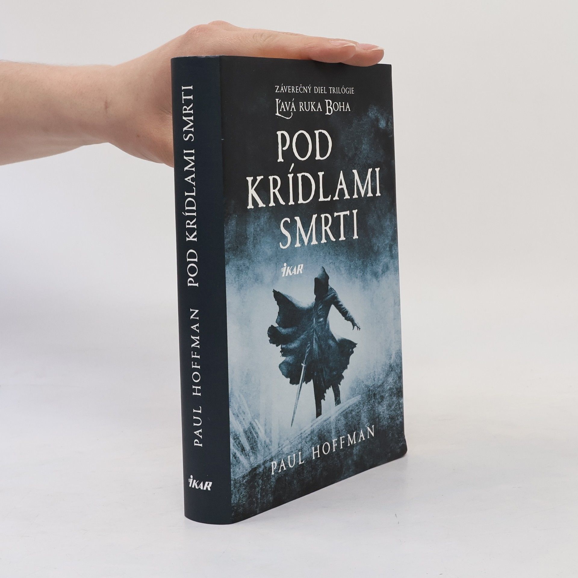 Paul Hoffman Pod krídlami smrti