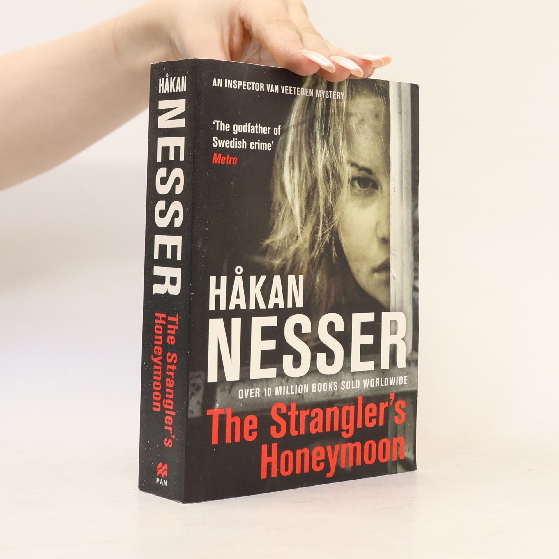 Hakan Nesser The Strangler's Honeymoon