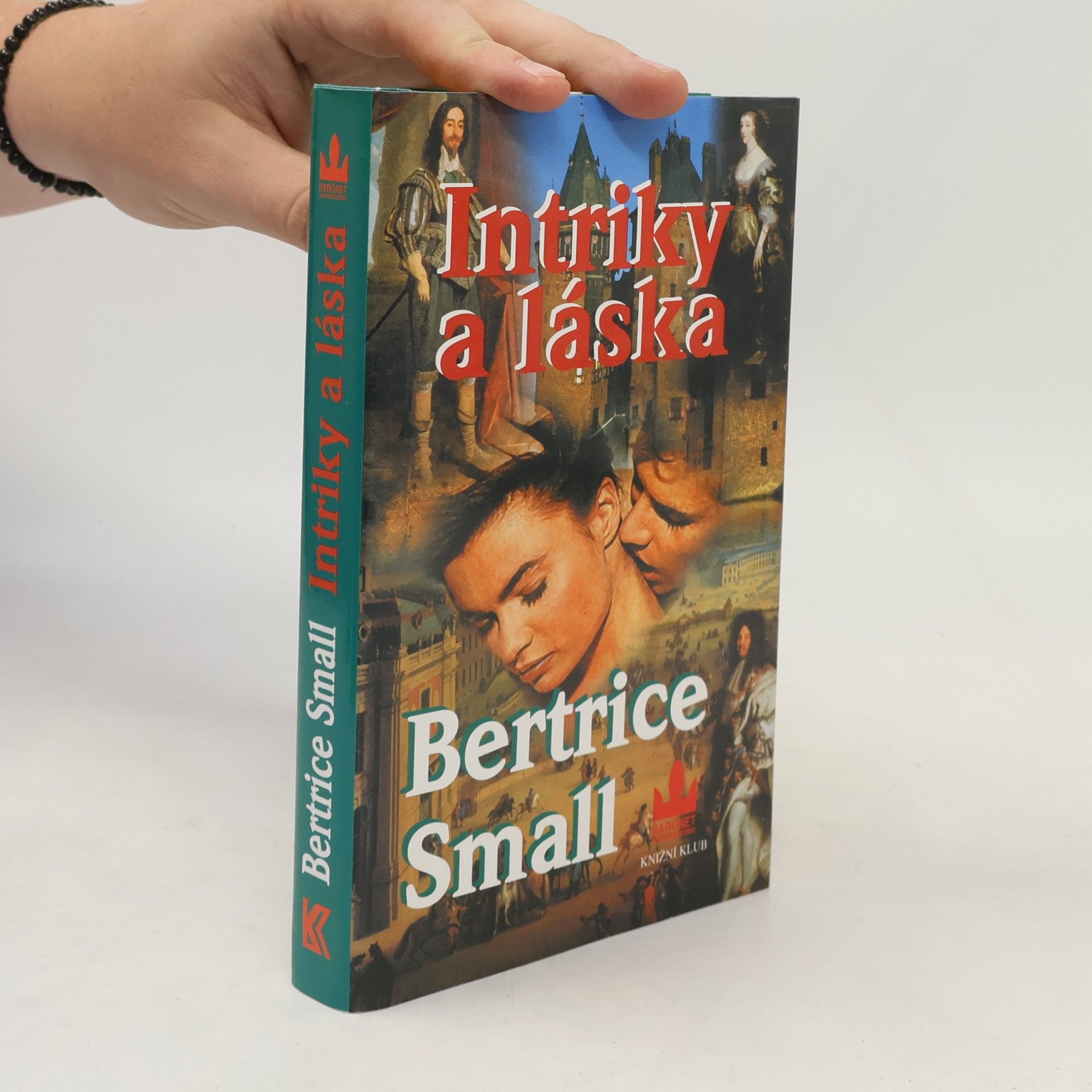Bertrice Small Intriky a láska